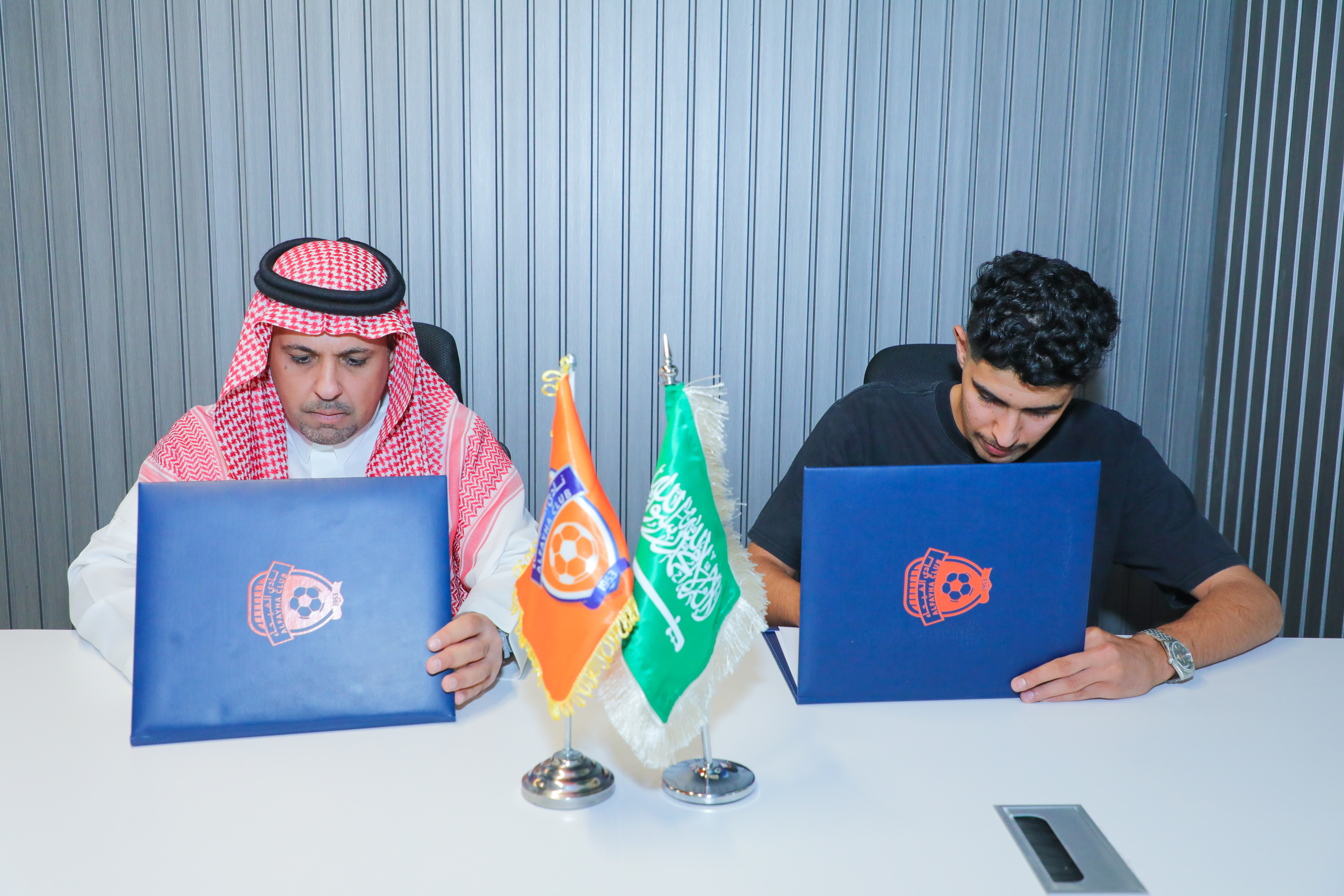 الفيحاء يجدد عقد المهاجم مالك العبدالمنعم حتى 2027م