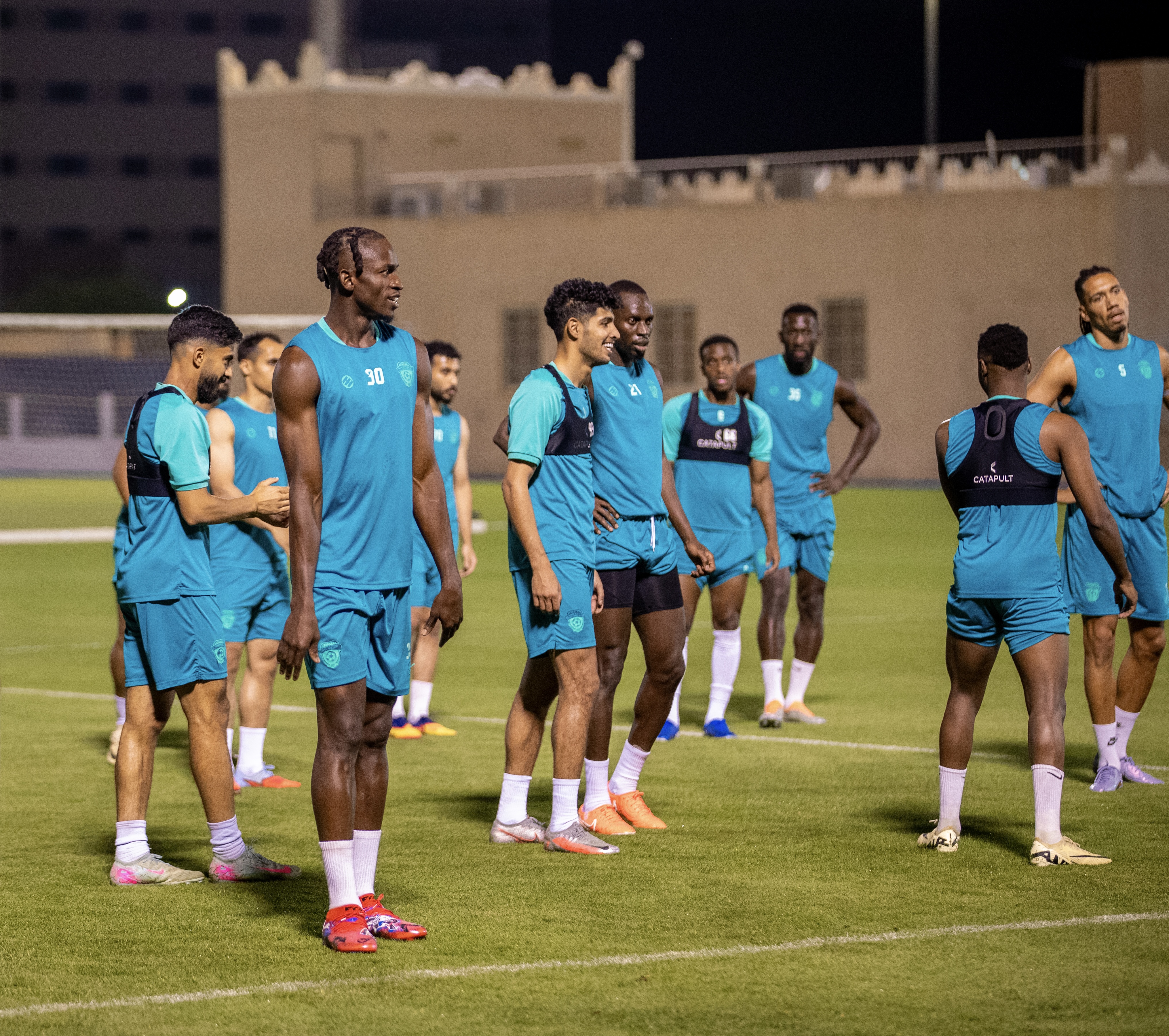 الفيحاء يواصل تحضيراته في مقر النادي