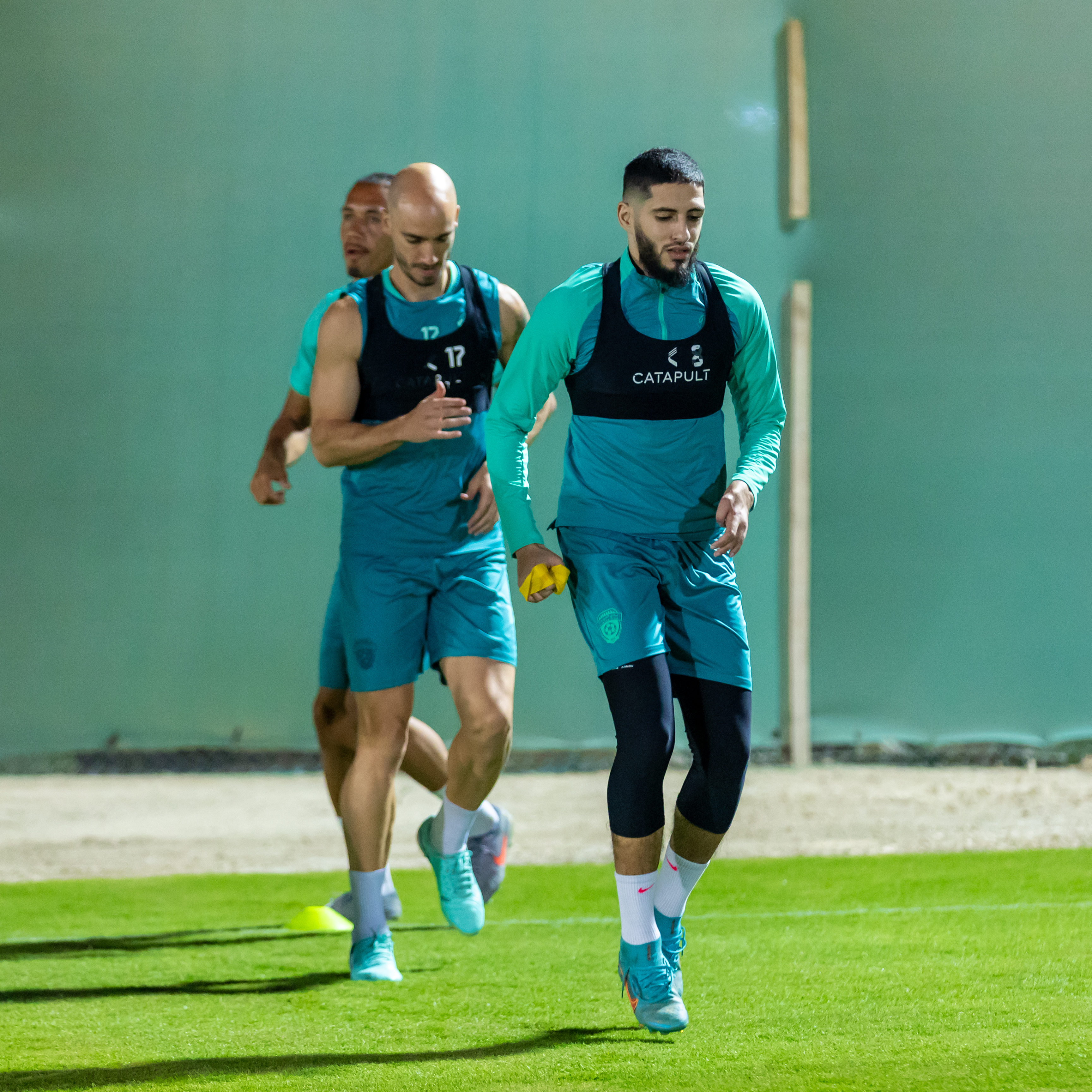 الفيحاء يصل إلى الدمام، ويجري مرانه الأخير استعداداً لمواجهة الإتفاق