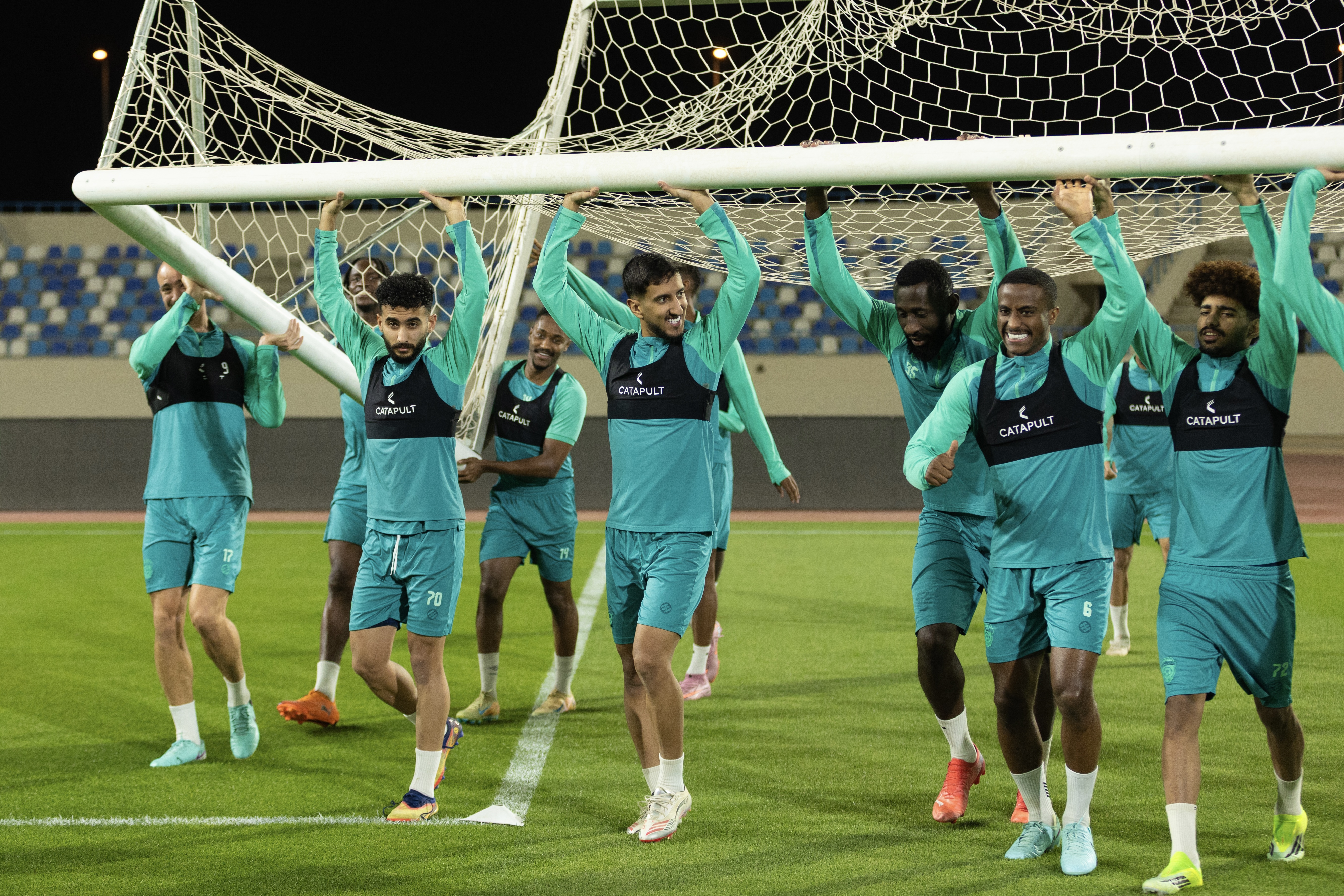 الفيحاء يصل إلى نجران وينهي تحضيراته لمواجهة الأخدود