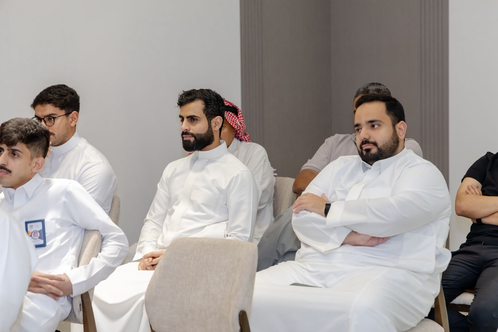 نادي الفيحاء يقيم ندوة ثقافية لمنسوبيه بعنوان «من الألم إلى القوة»