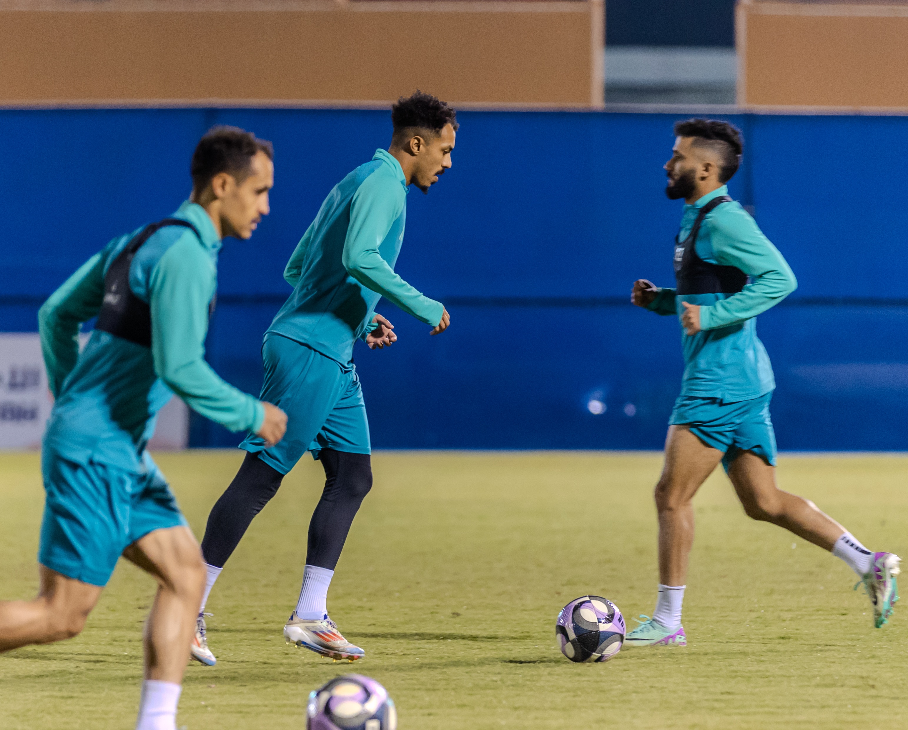 الفيحاء يواصل استعداداته لعودة منافسات دوري روشن السعودي بحصة تكتيكية