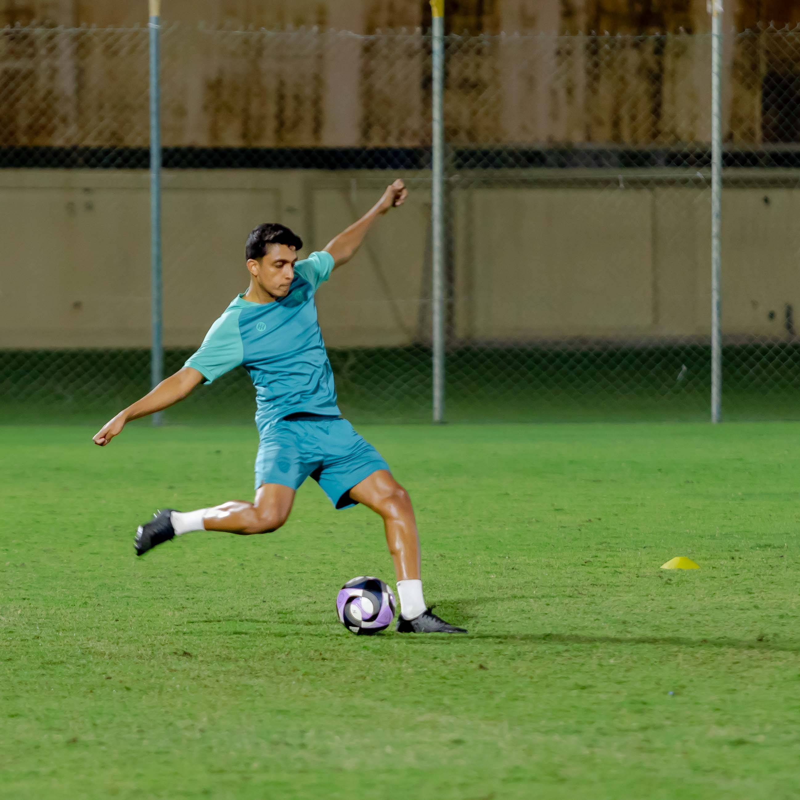 الفيحاء تحت 21 عامًا يُجري تمرينه الرئيس استعدادًا لملاقاة القادسية .