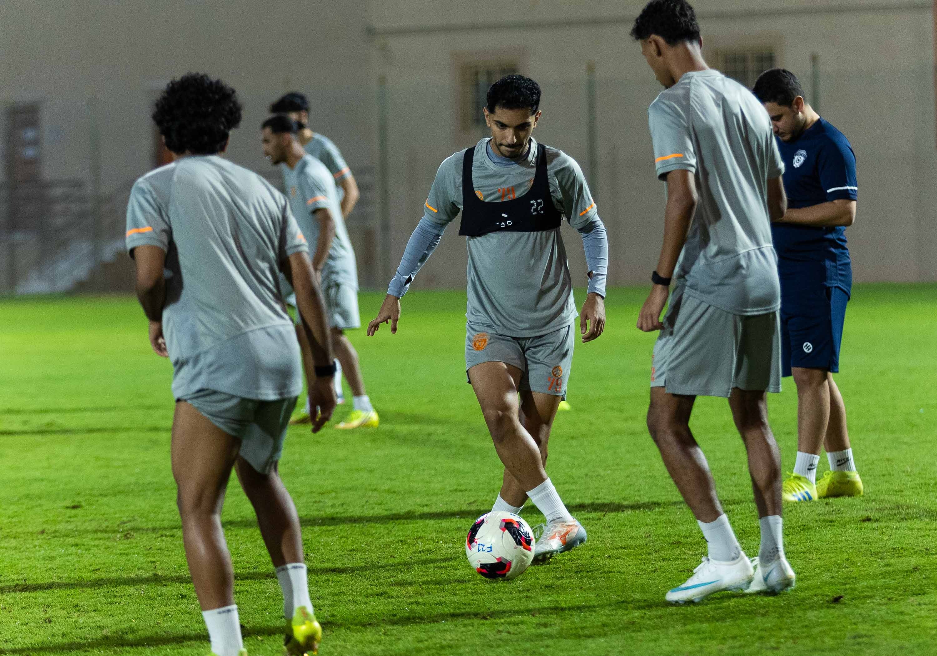 الفيحاء U21 ينهي تحضيراته استعدادًا لملاقاة الهلال .