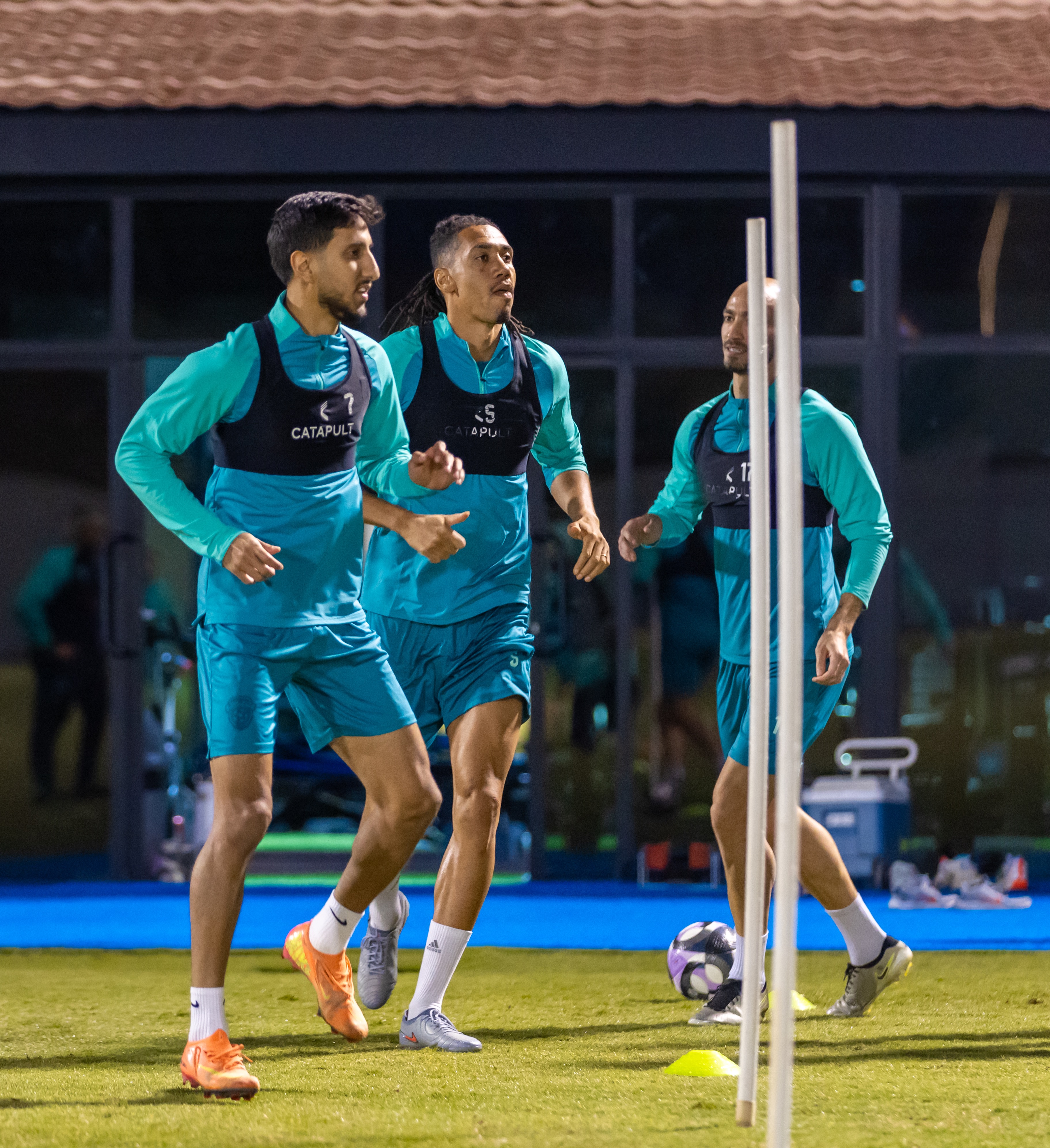 الفيحاء يواصل تدريباته اليومية بحصة مسائية في المجمعة