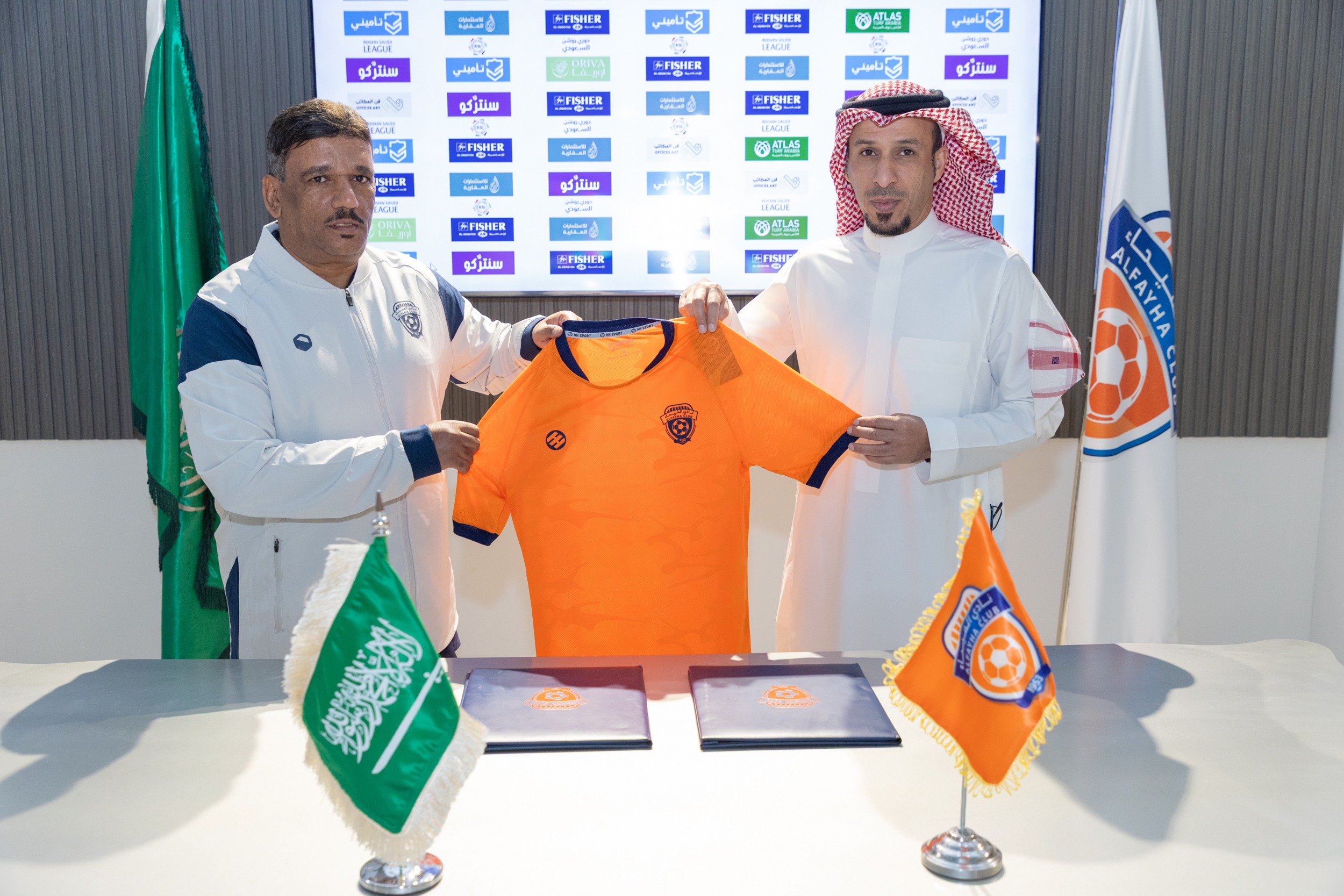 الفيحاء يوقع مع المدرب الوطني يوسف الموينع لينضم للأجهزة الفنية في الفئات السنية