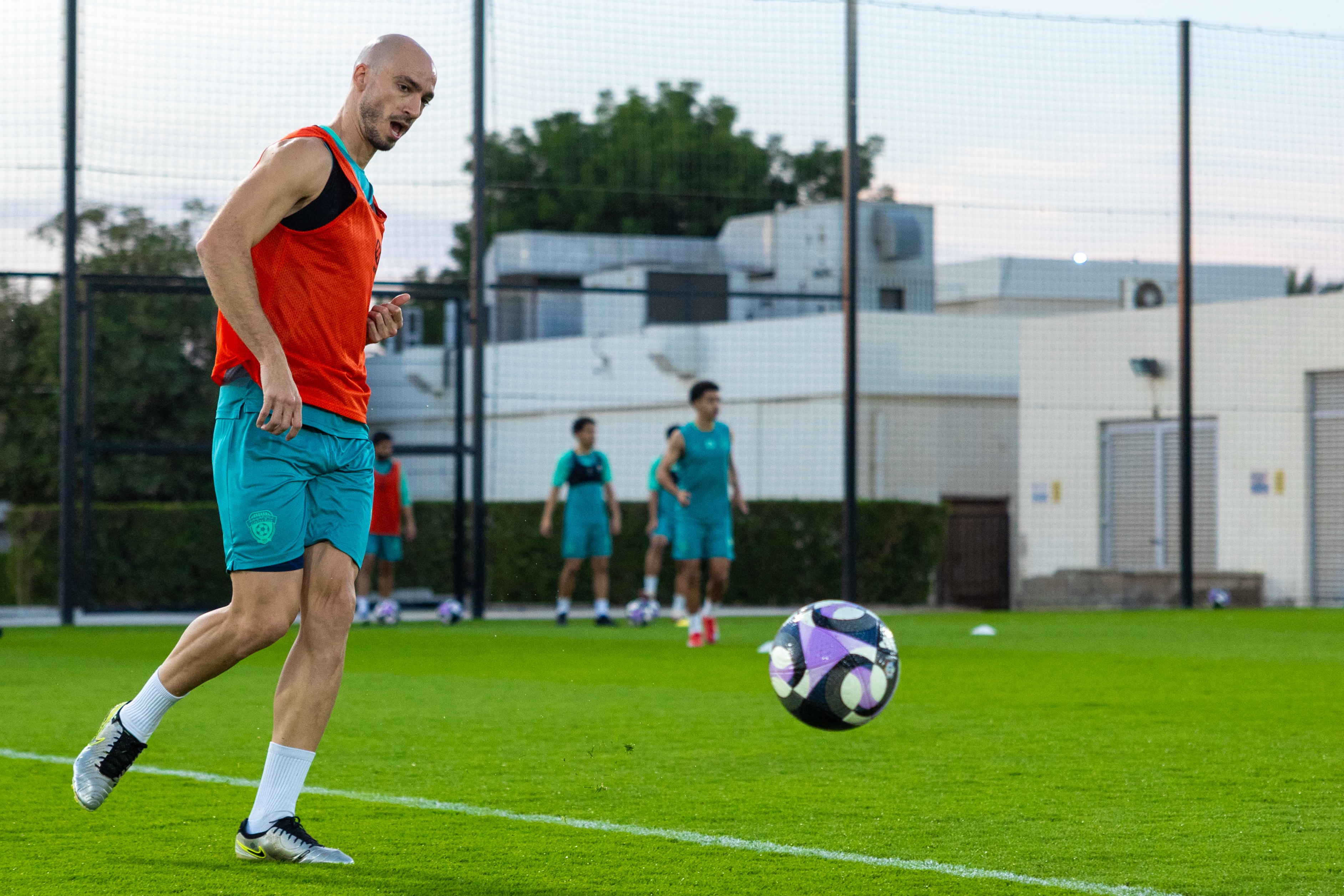 الفيحاء يستأنف تدريباته في معسكر العين بحصة مسائية اليوم الاثنين