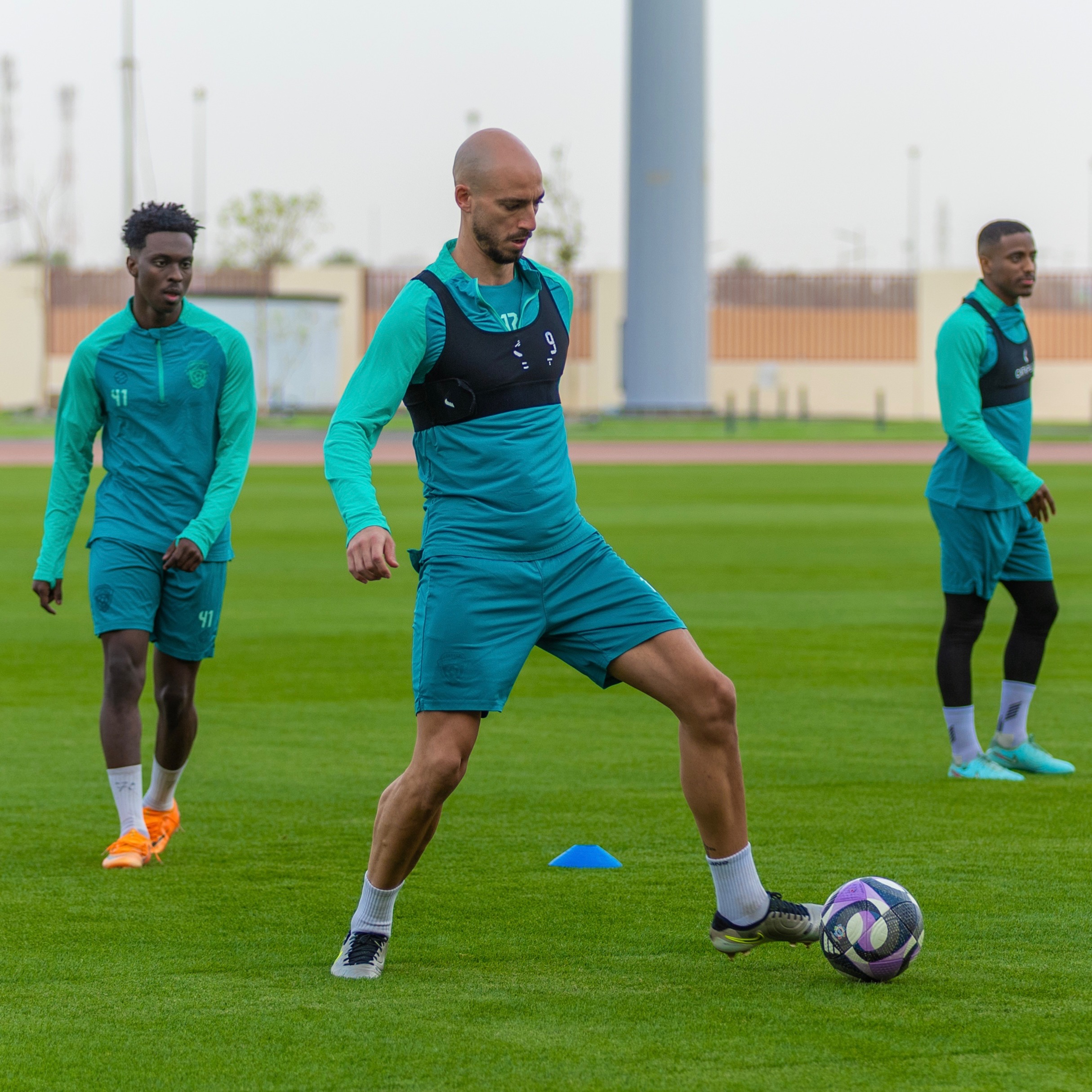 الفيحاء يصل إلى تبوك وينهي تحضيراته لمواجهة نيوم