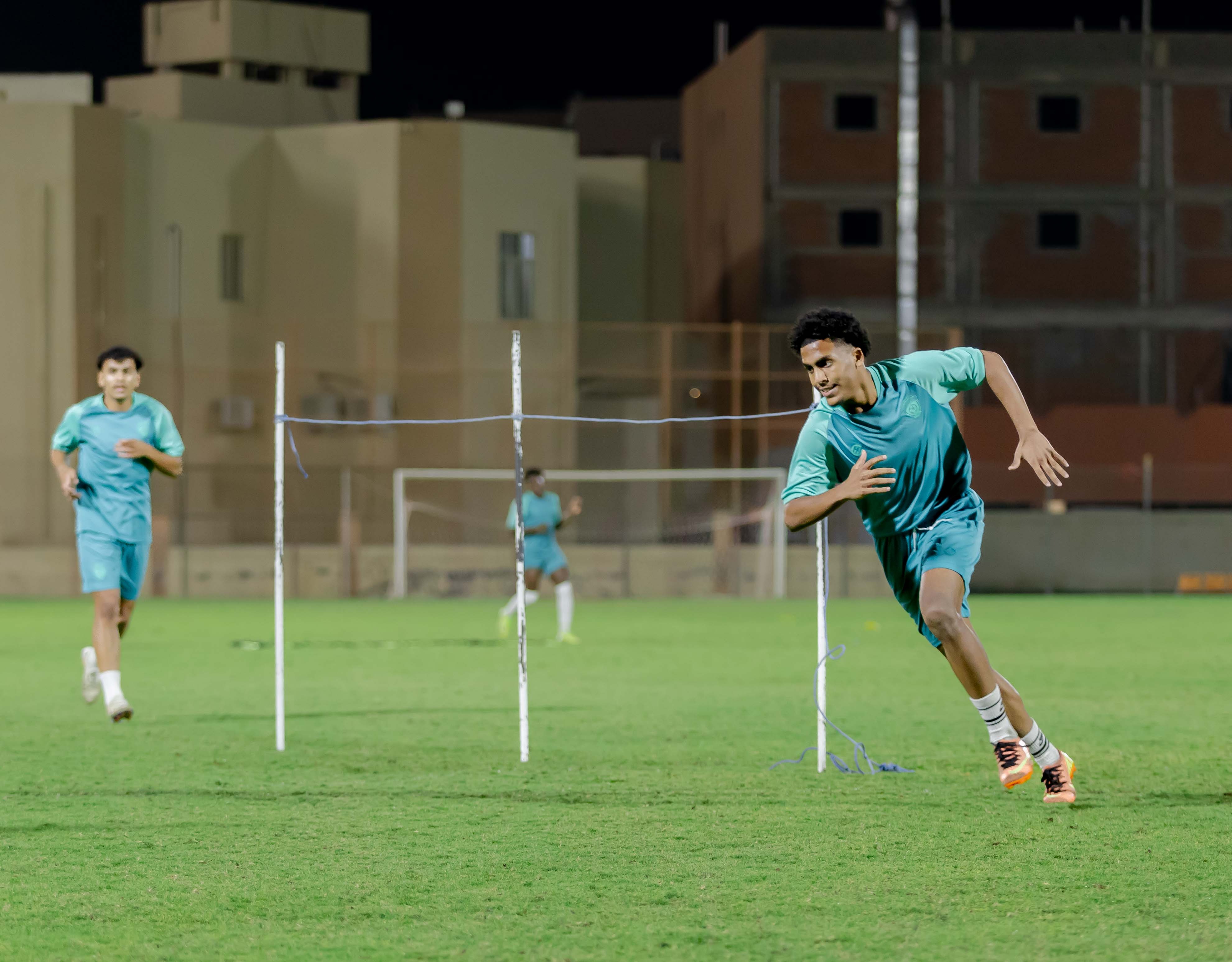 الفيحاء تحت 21 عامًا يُجري تمرينه الرئيس استعدادًا لملاقاة القادسية .