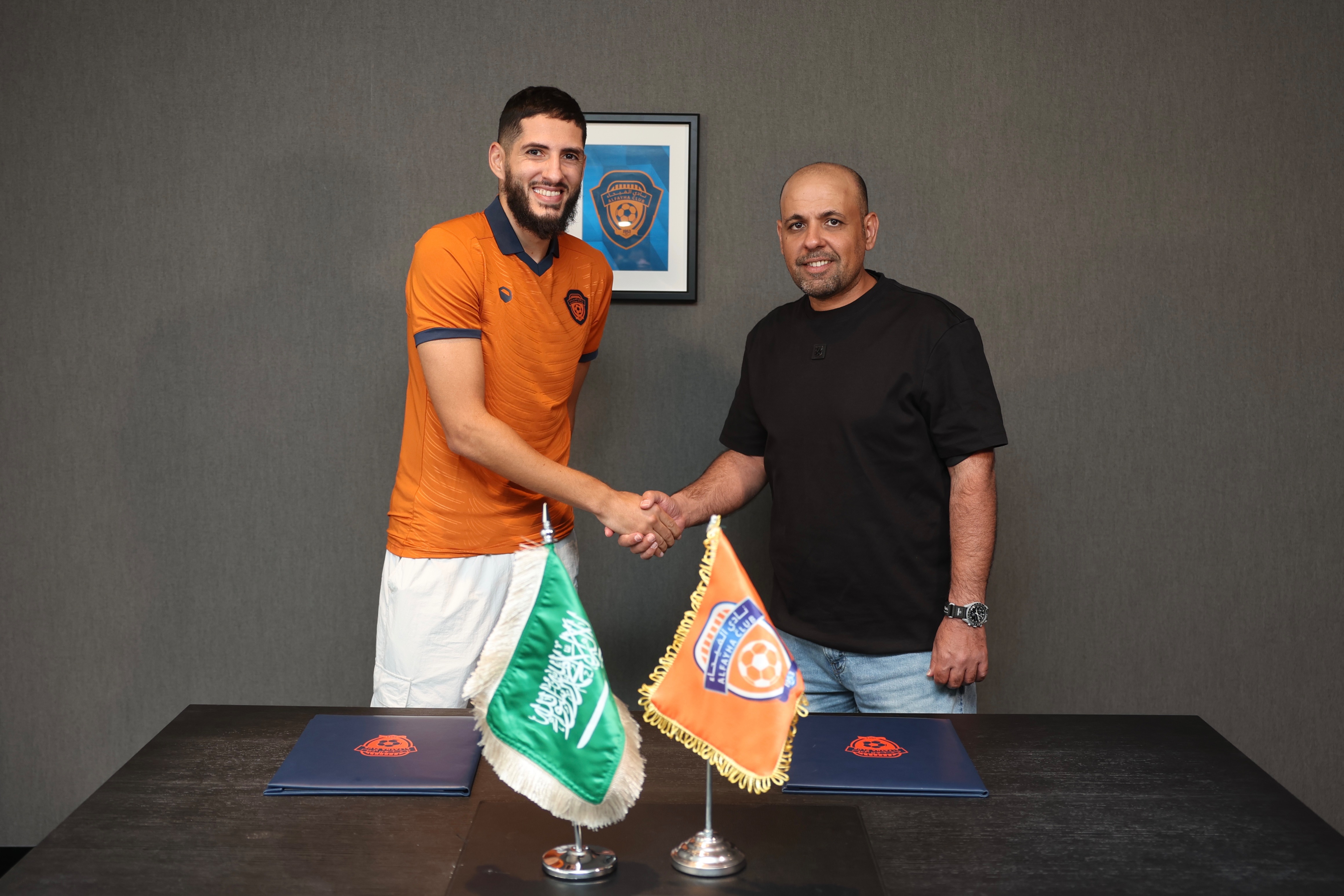 مجلس إدارة نادي الفيحاء ينهي اجراءات التعاقد مع الجزائري ياسين بن زيّة لمدة موسم واحد في صفقة انتقال حر