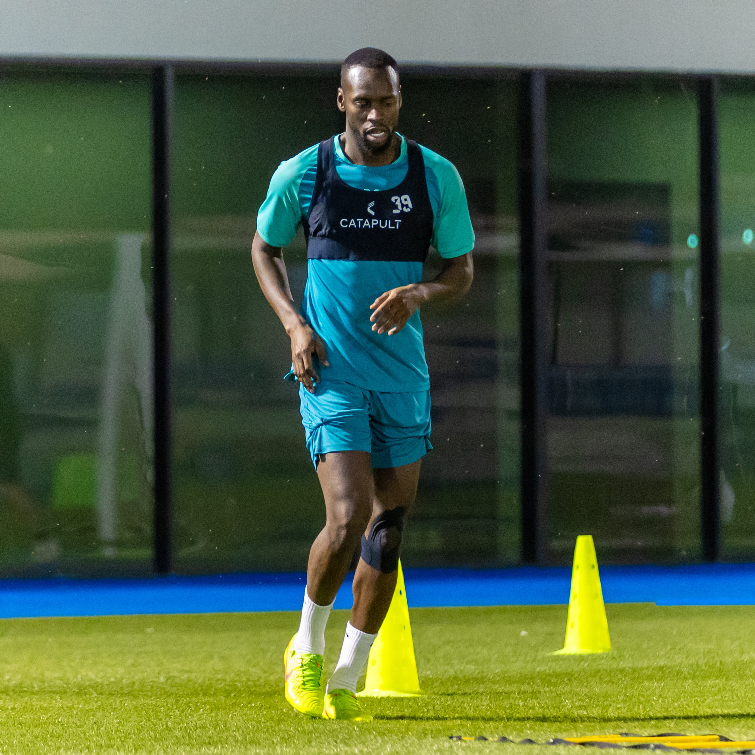 الفيحاء يستأنف تدريباته استعداداً لمواجهة الأهلي