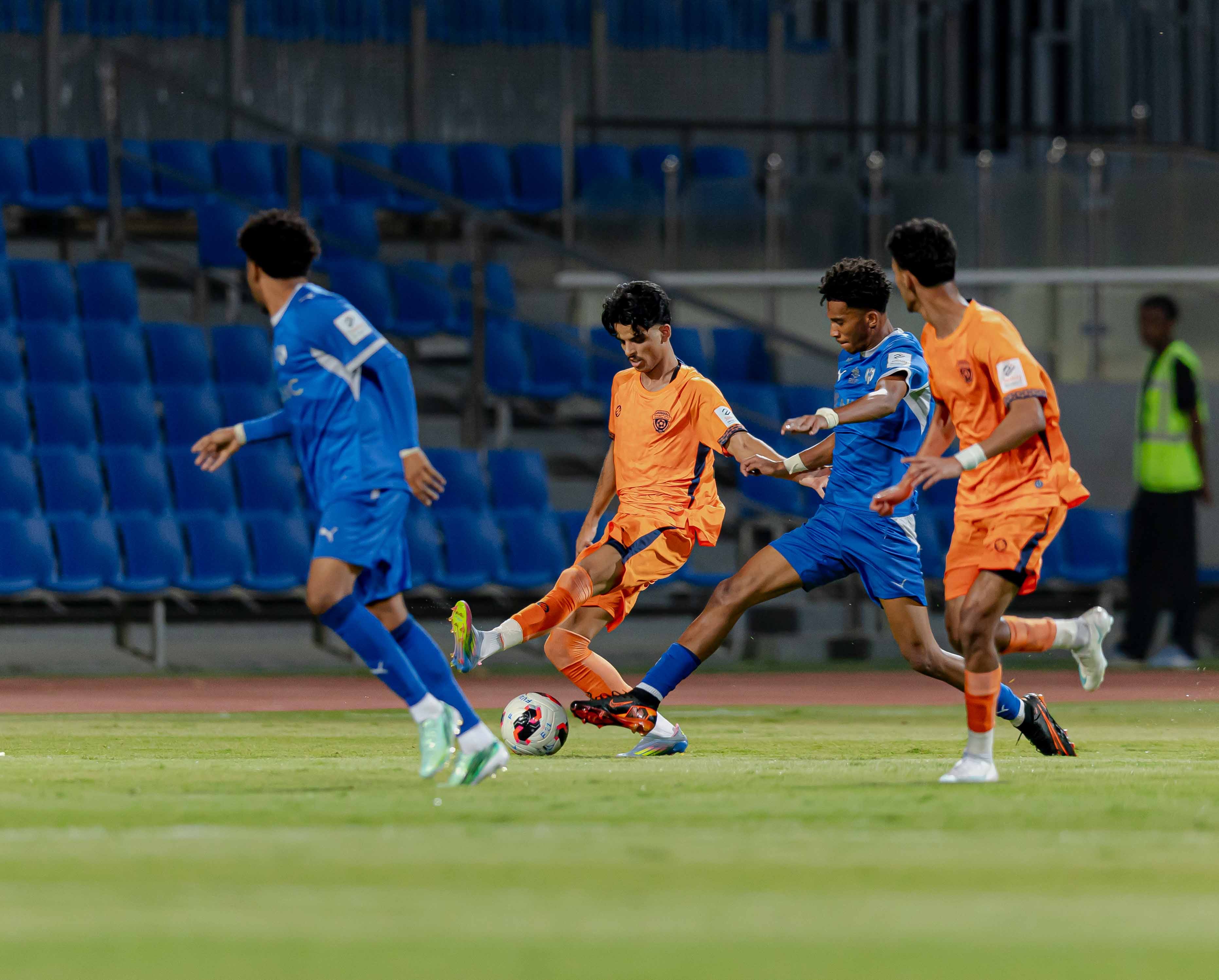 الفيحاء تحت 21 عامًا يخسر مواجهة الهلال ضمن الجولة السابعة من دوري جوي للنخبة U21.