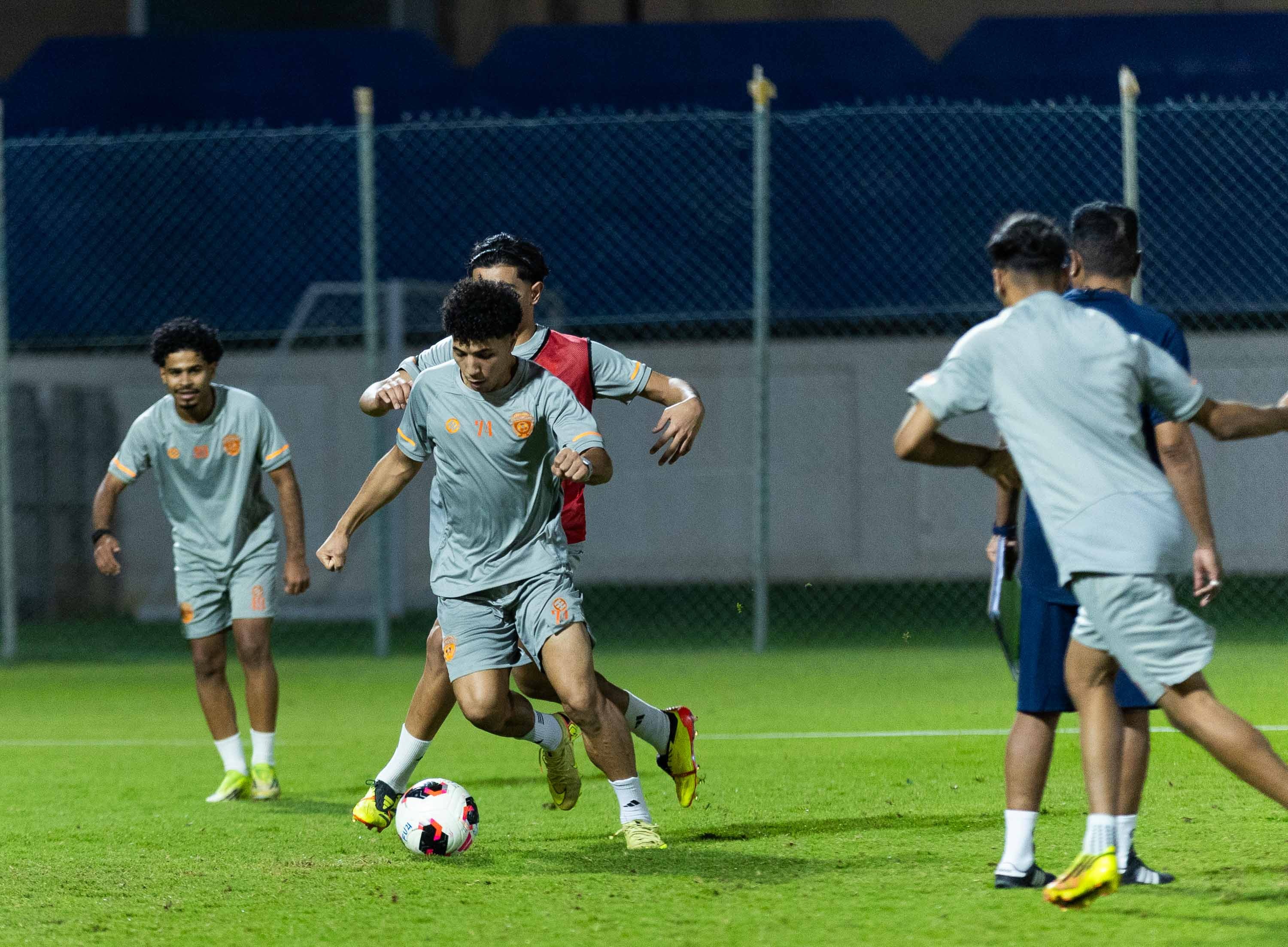 الفيحاء U21 ينهي تحضيراته استعدادًا لملاقاة الهلال .
