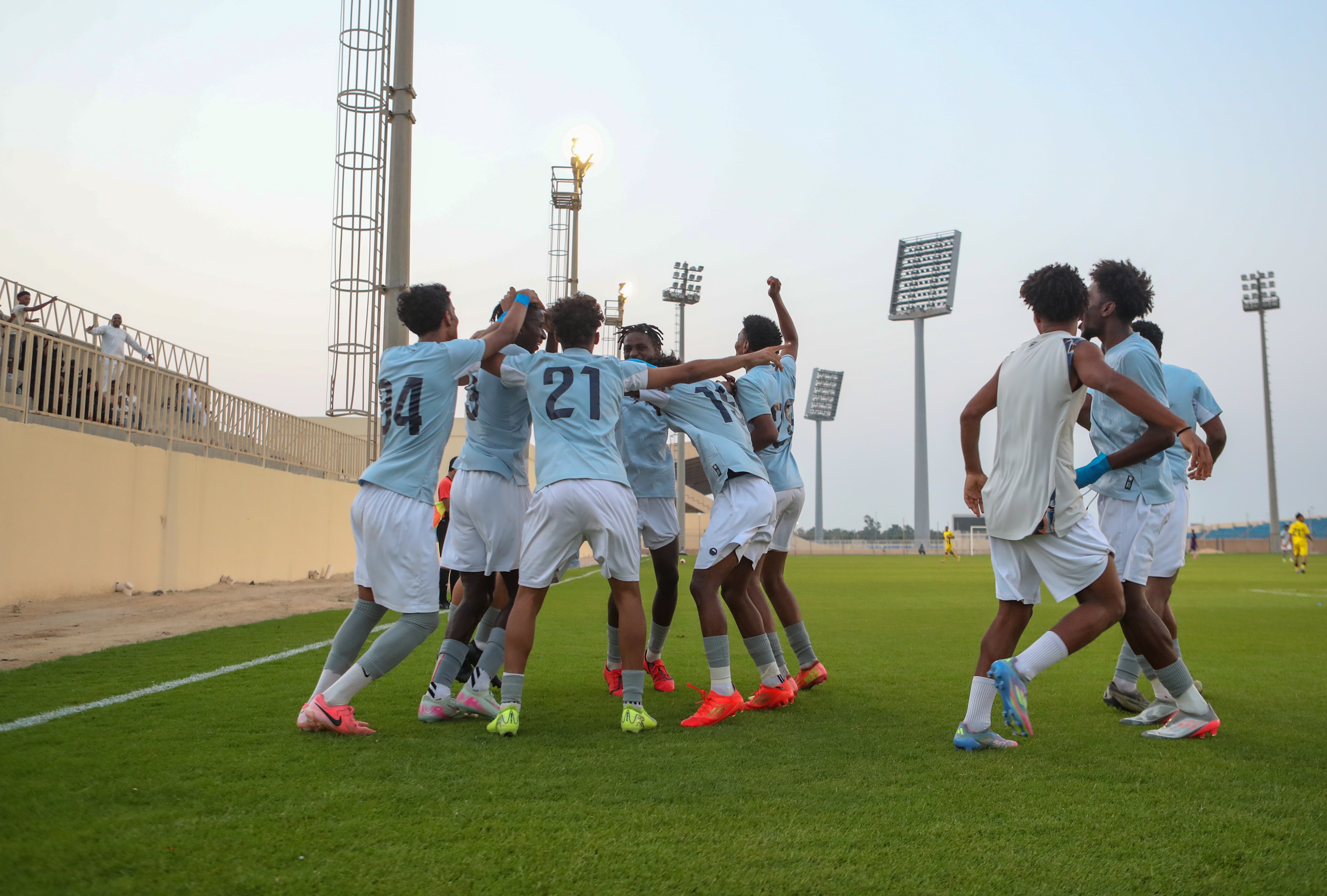 الفيحاء‬⁩ تحت 18 سنة يكسب لقاء نظيرة نادي الجيل بستة أهداف .