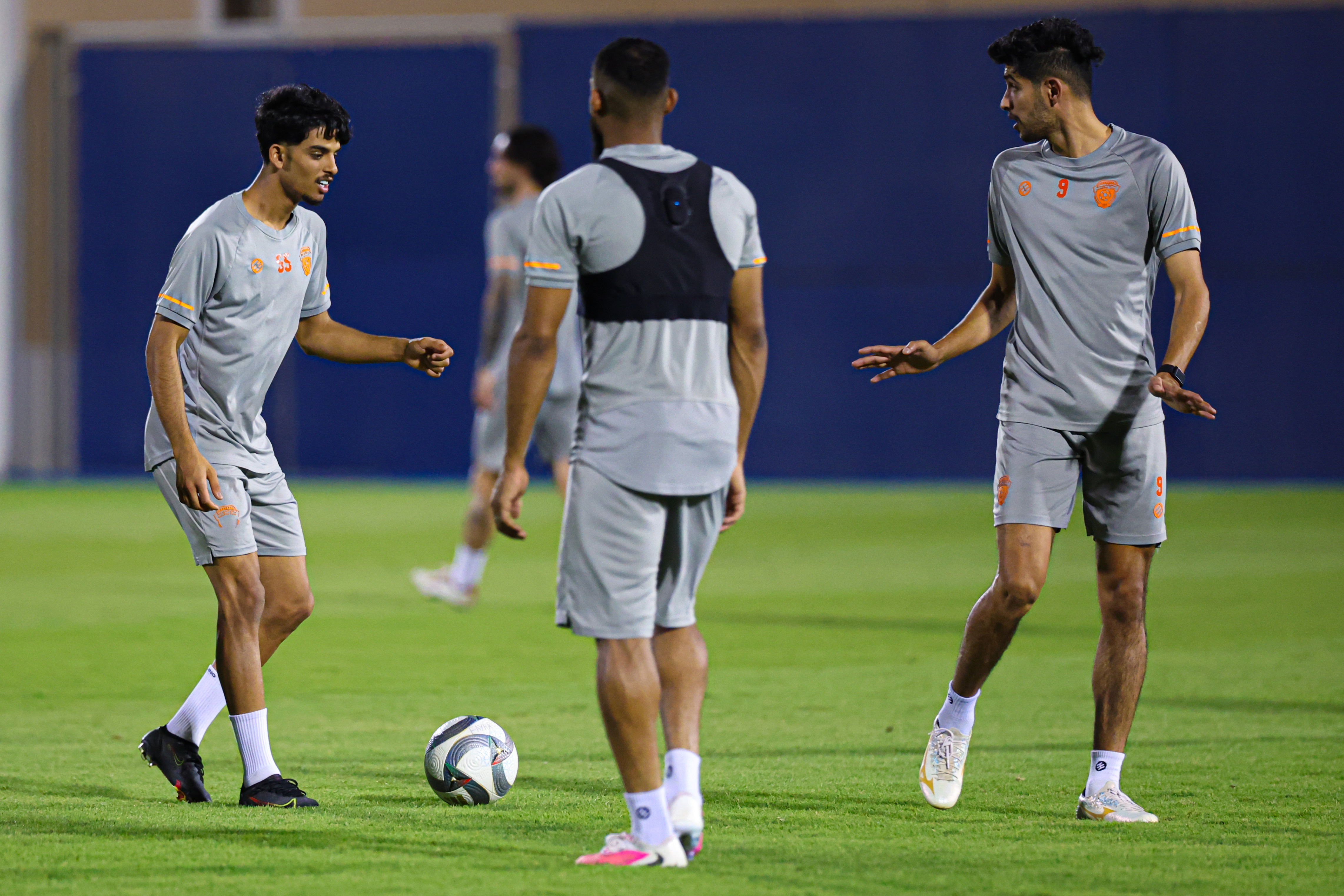 الفيحاء يواصل تدريباته في مقر النادي