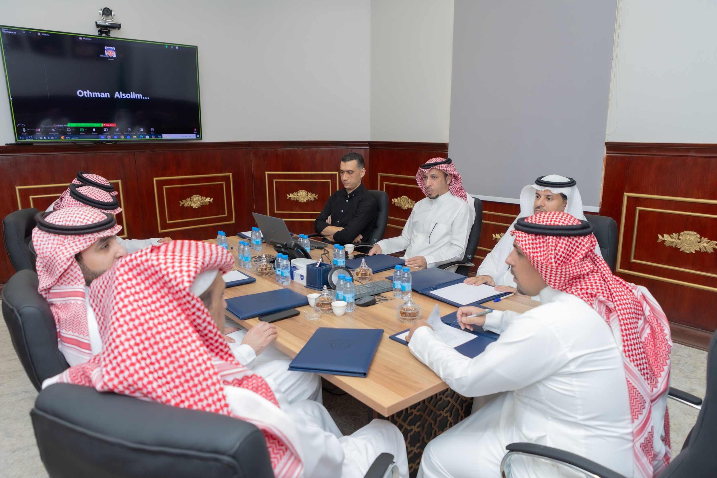 مجلس إدارة النادي يعقد اجتماعه الدوري