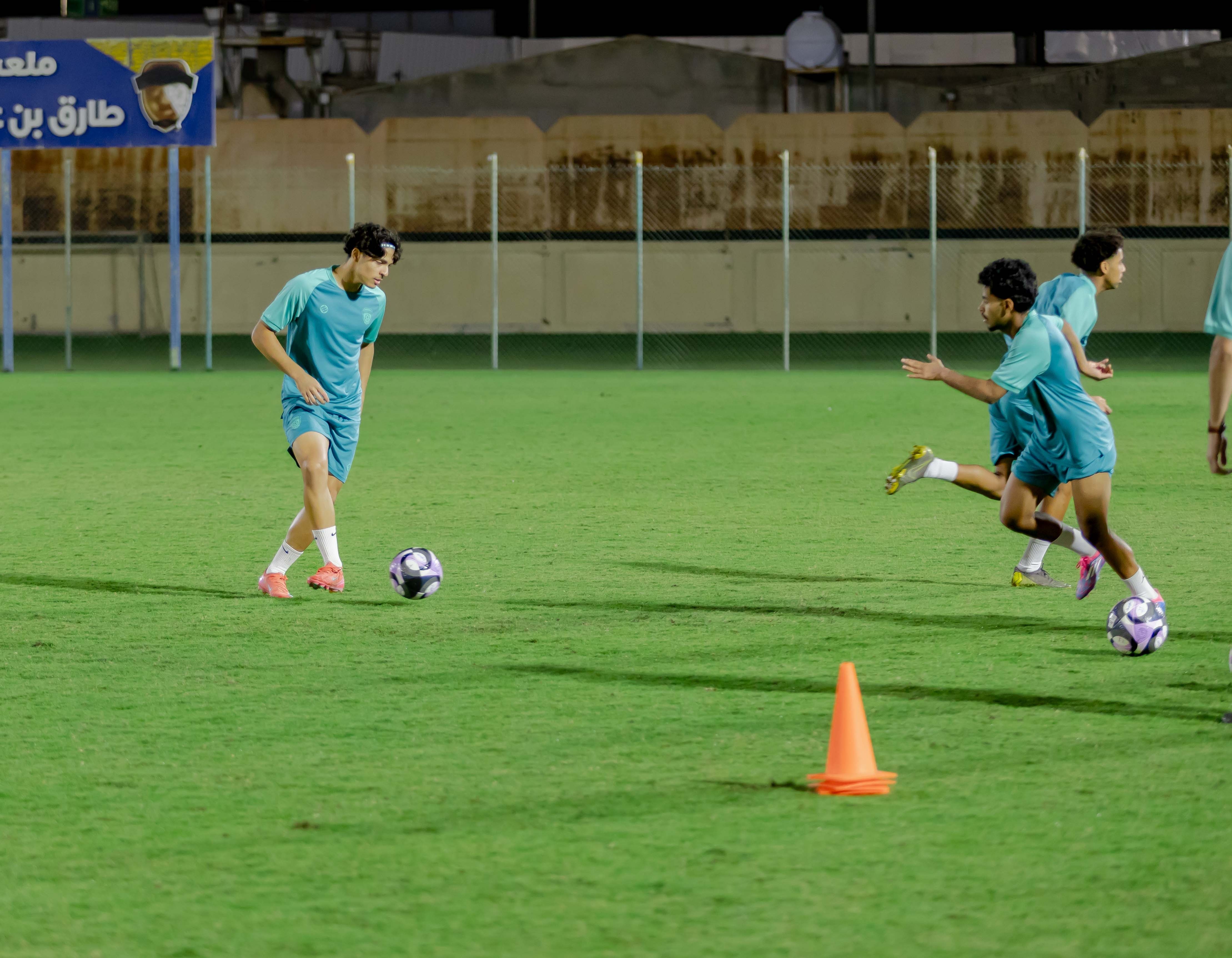 الفيحاء تحت 21 عامًا يُجري تمرينه الرئيس استعدادًا لملاقاة القادسية .