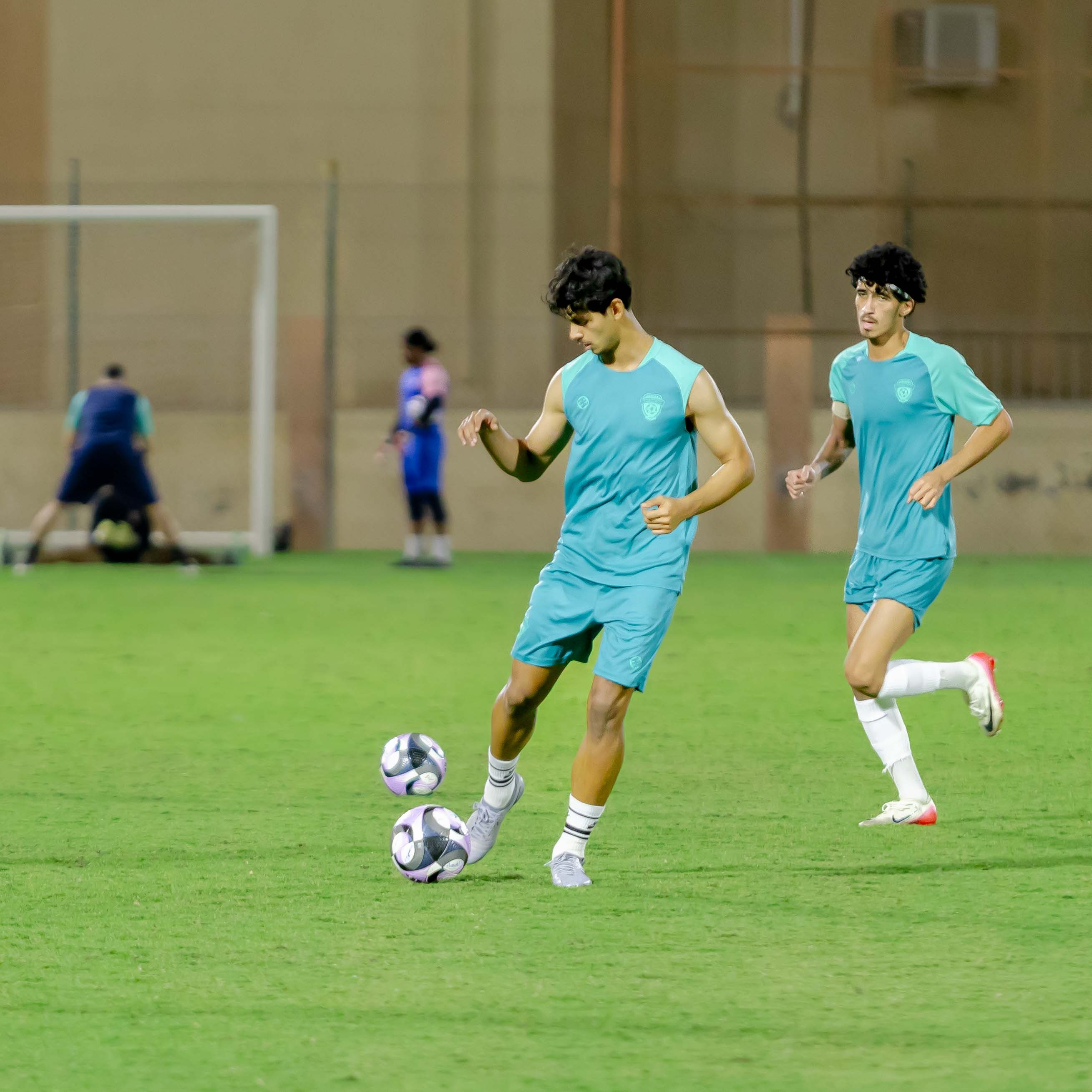 الفيحاء تحت 21 عامًا يُجري تمرينه الرئيس استعدادًا لملاقاة القادسية .