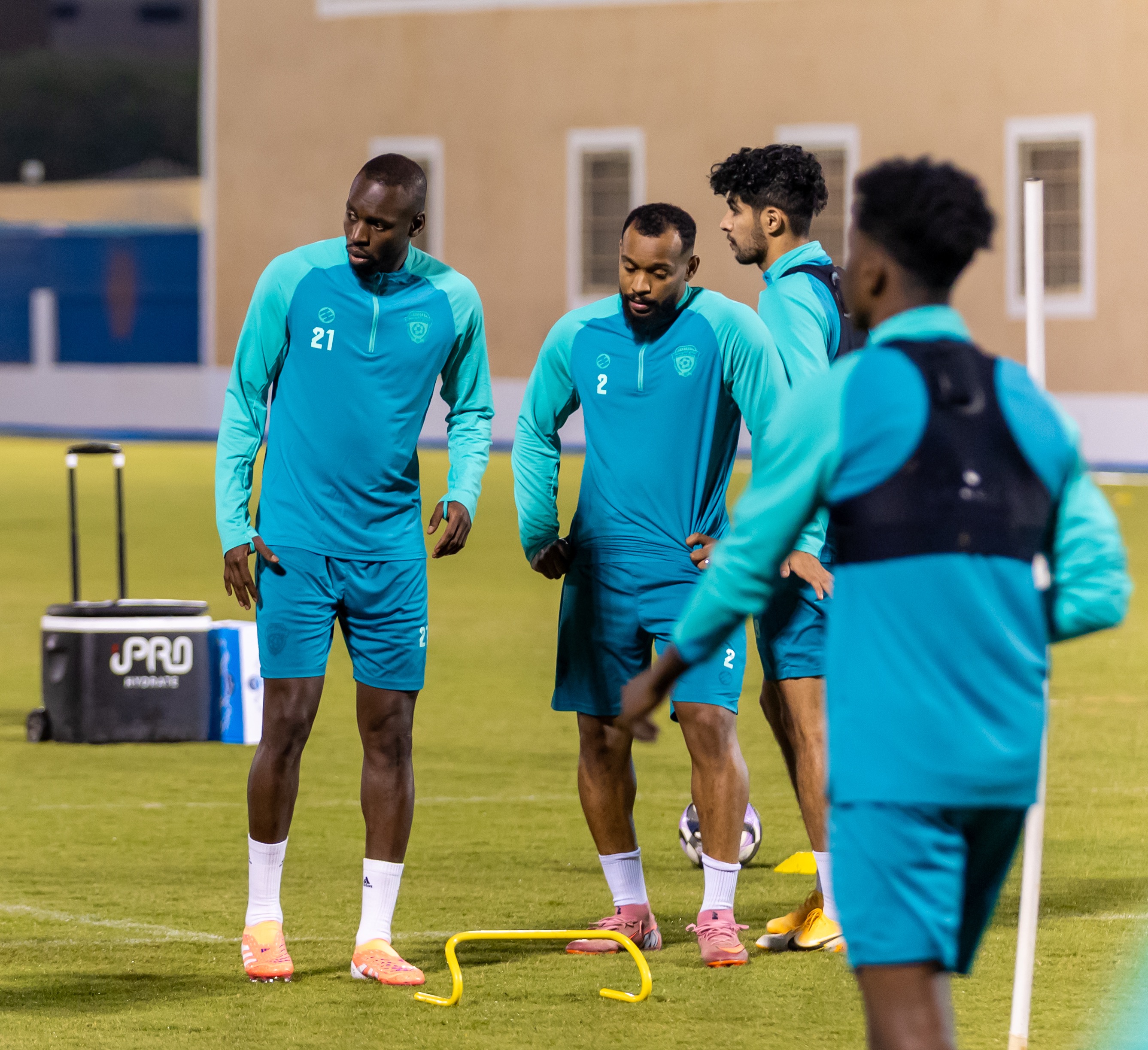 الفيحاء يجري مرانه الرئيس استعدادًا لمواجهة الأخدود ضمن الجولة الثامنة من دوري روشن السعودي