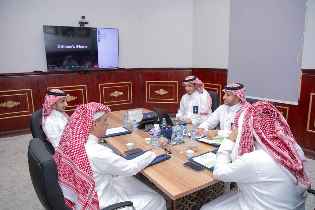 مجلس إدارة النادي يعقد اجتماعه الدوري