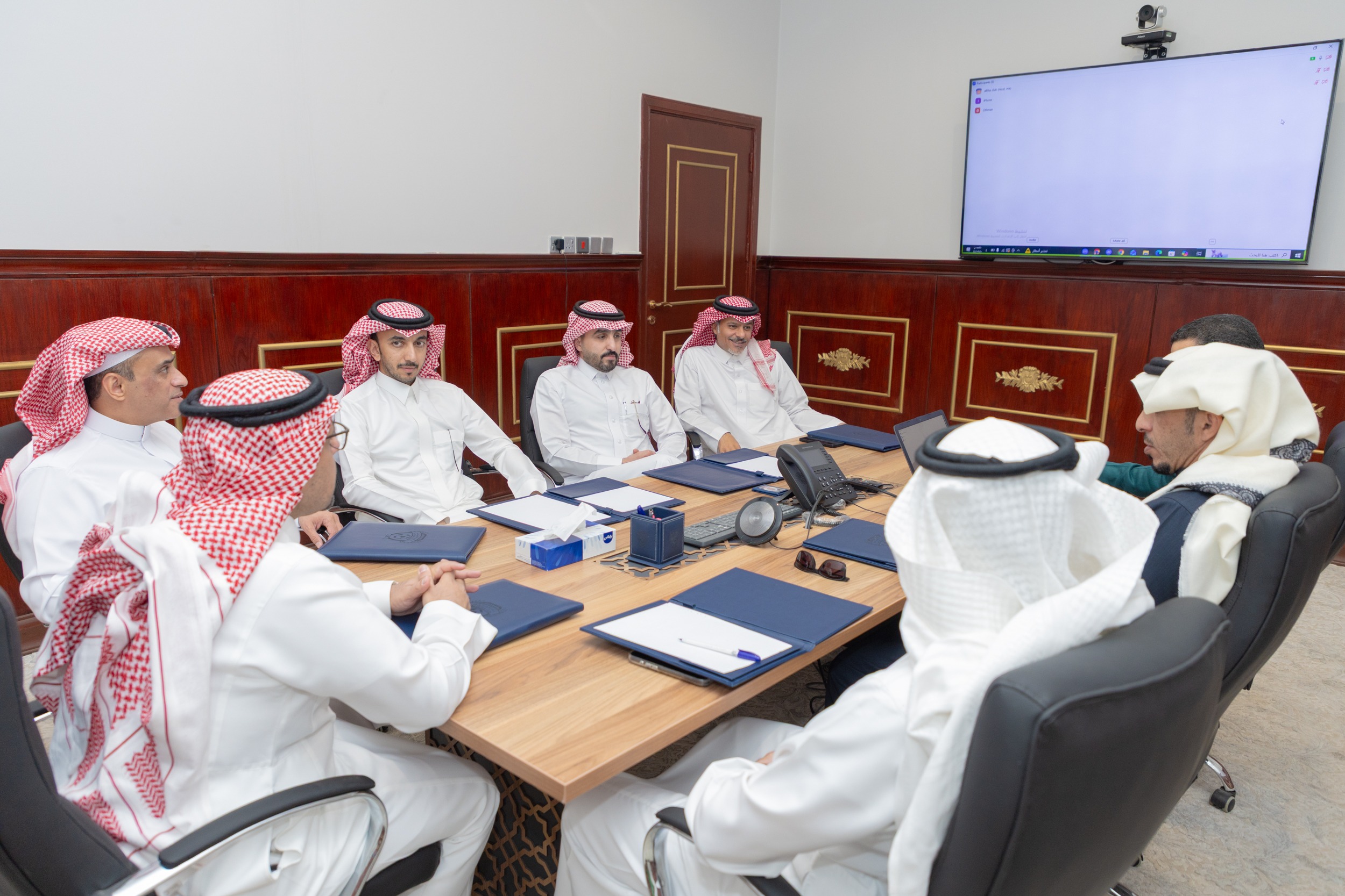 مجلس إدارة النادي يعقد اجتماعه الدوري