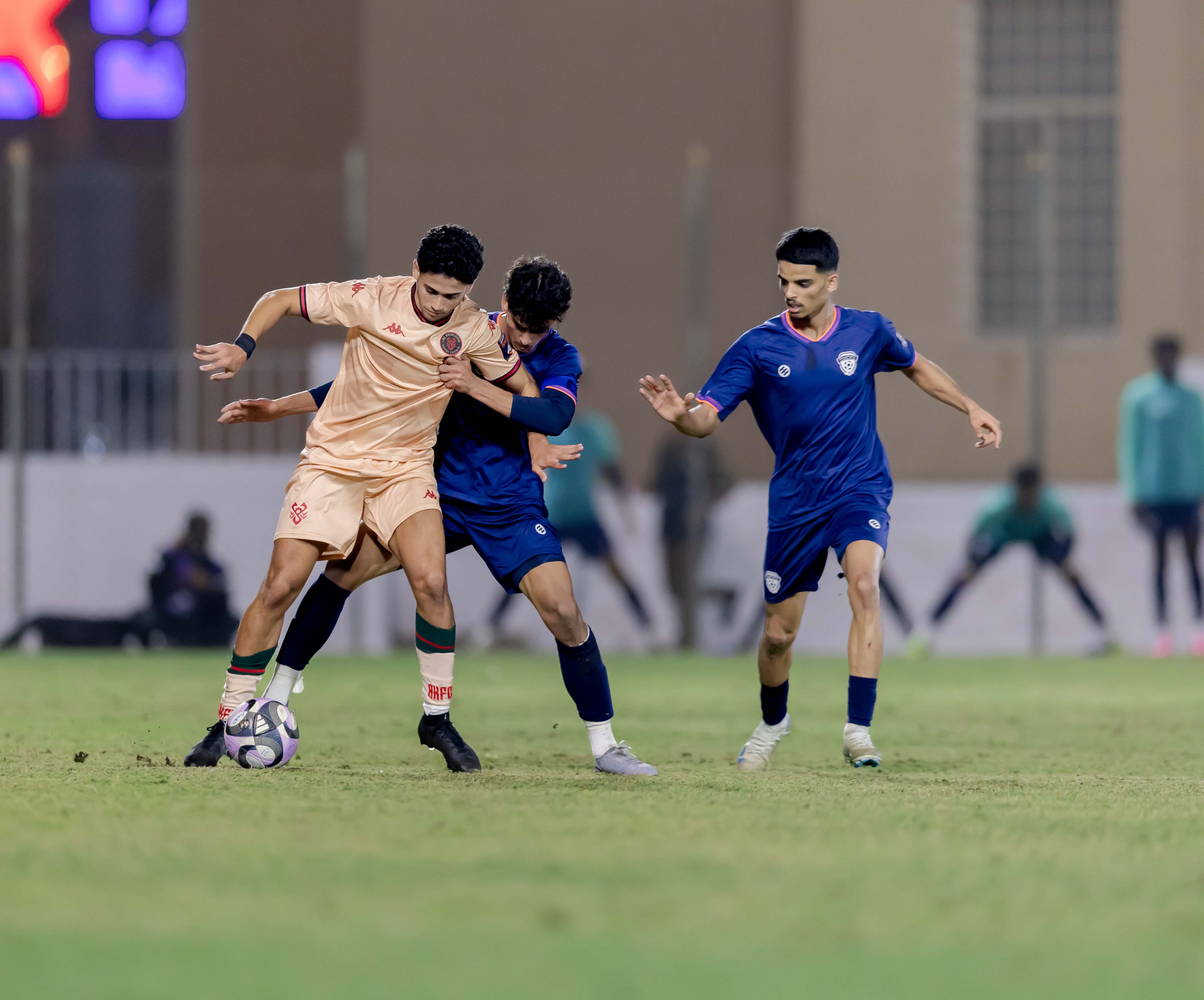 الفيحاء تحت 21 عامًا يتعادل مع نظيره الخلود ضمن الجولة التاسعة من دوري جوي للنخبة U21 .