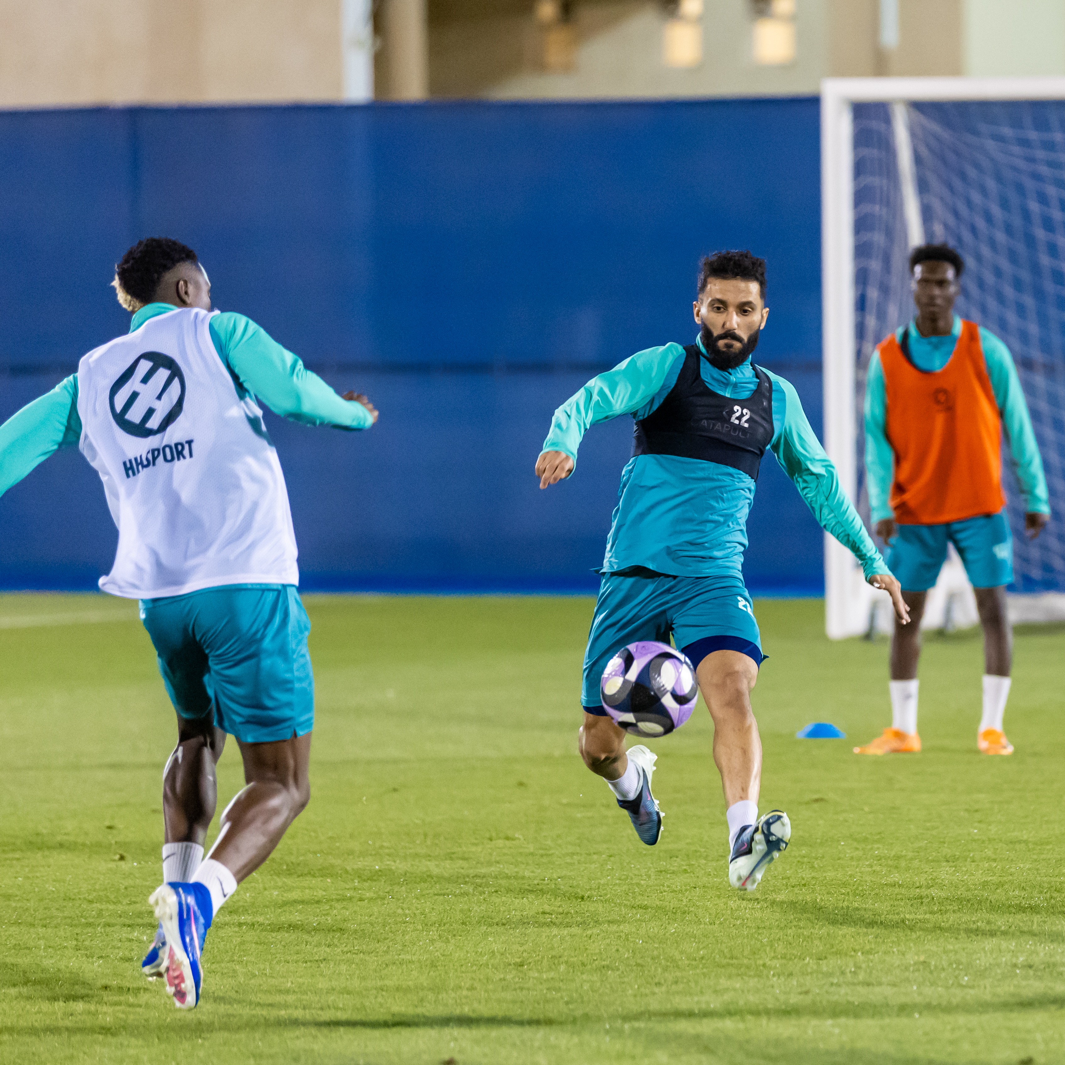 الفيحاء يستأنف تدريباته على ملعب معالي الشيخ عبدالعزيز التويجري بالنادي