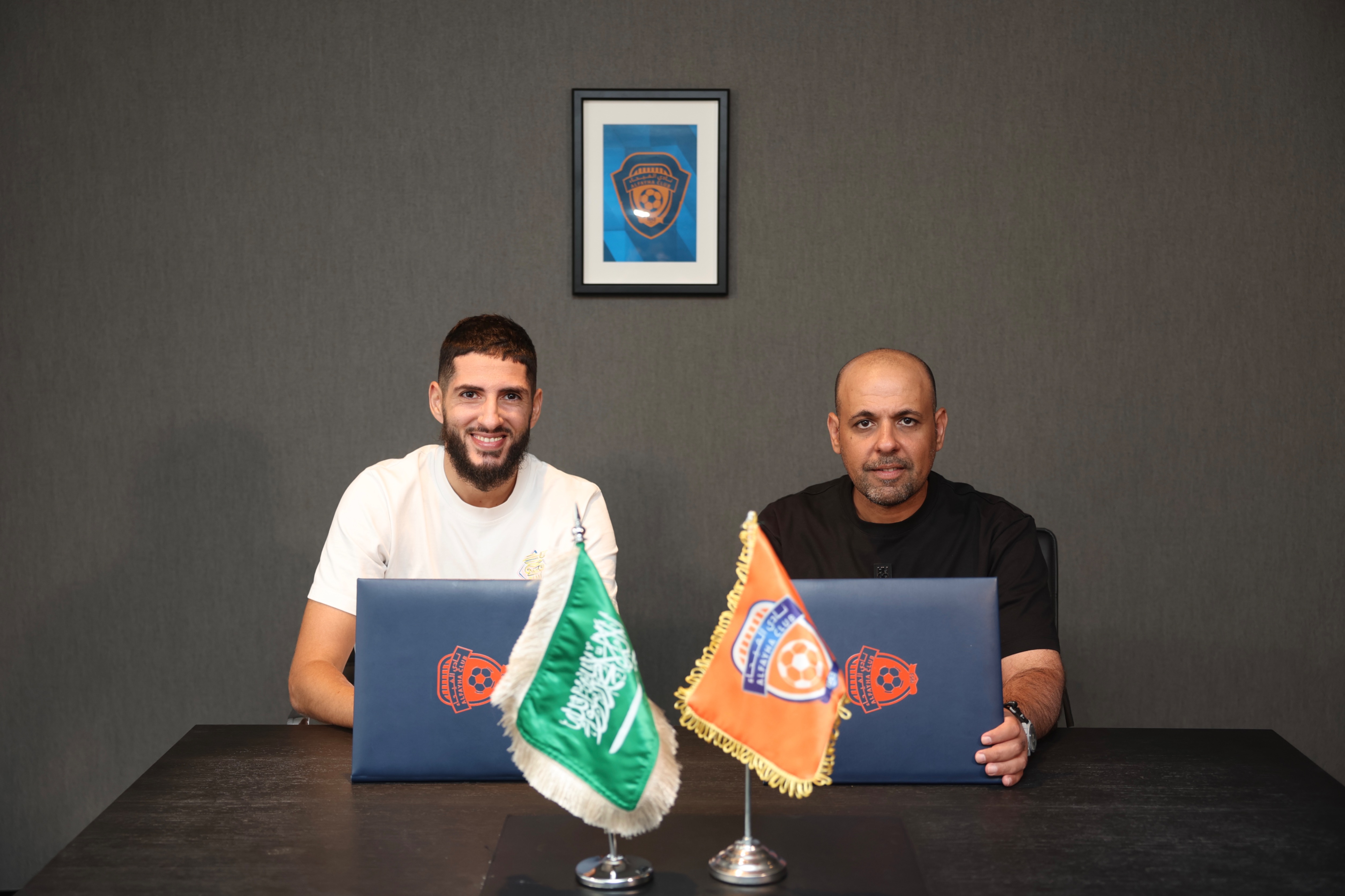 مجلس إدارة نادي الفيحاء ينهي اجراءات التعاقد مع الجزائري ياسين بن زيّة لمدة موسم واحد في صفقة انتقال حر