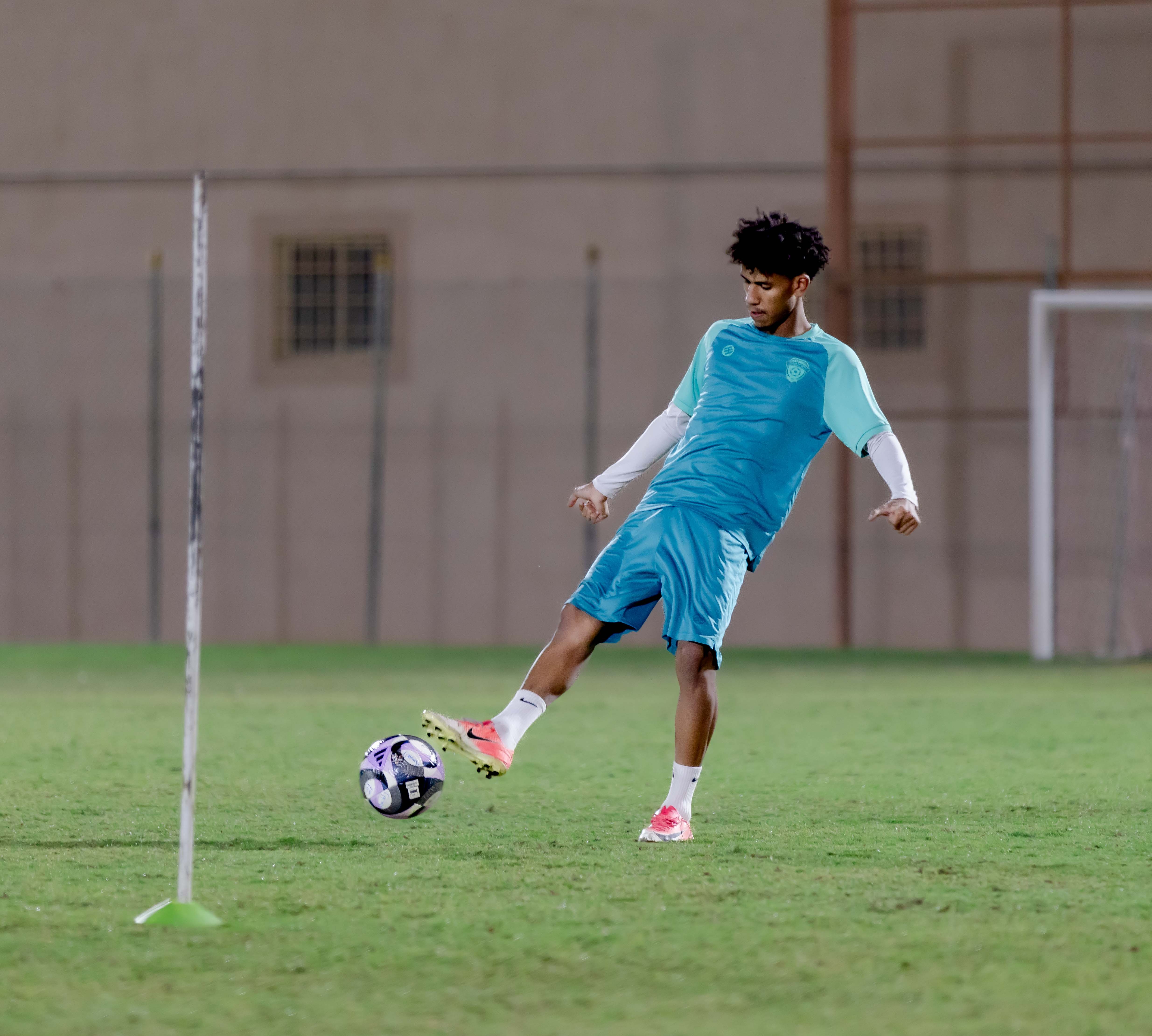 الفيحاء تحت 21 عامًا يُجري تمرينه الرئيس استعدادًا لملاقاة الجبلين .