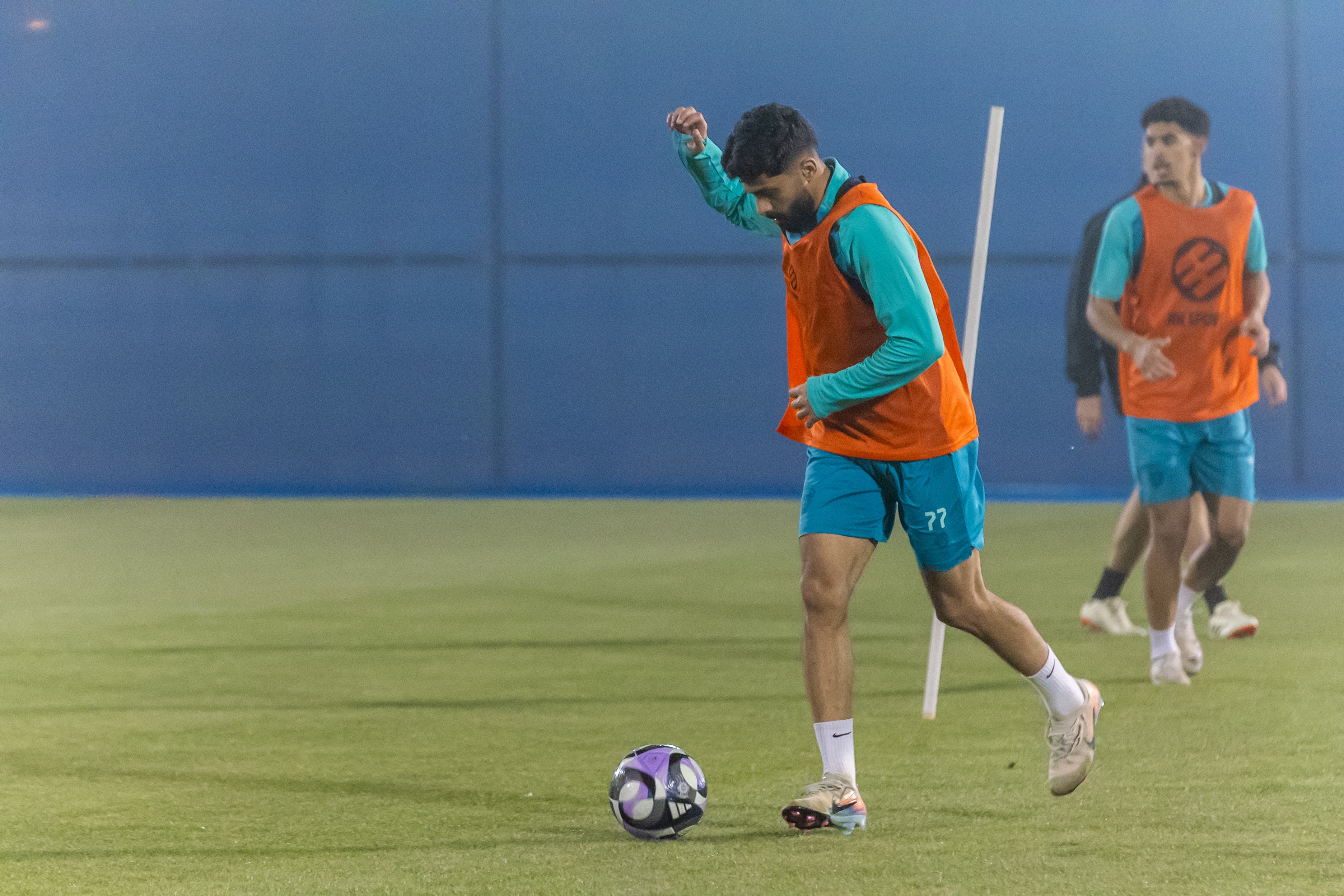 الفيحاء يستأنف تدريباته بحصة استرجاعية بمقر النادي