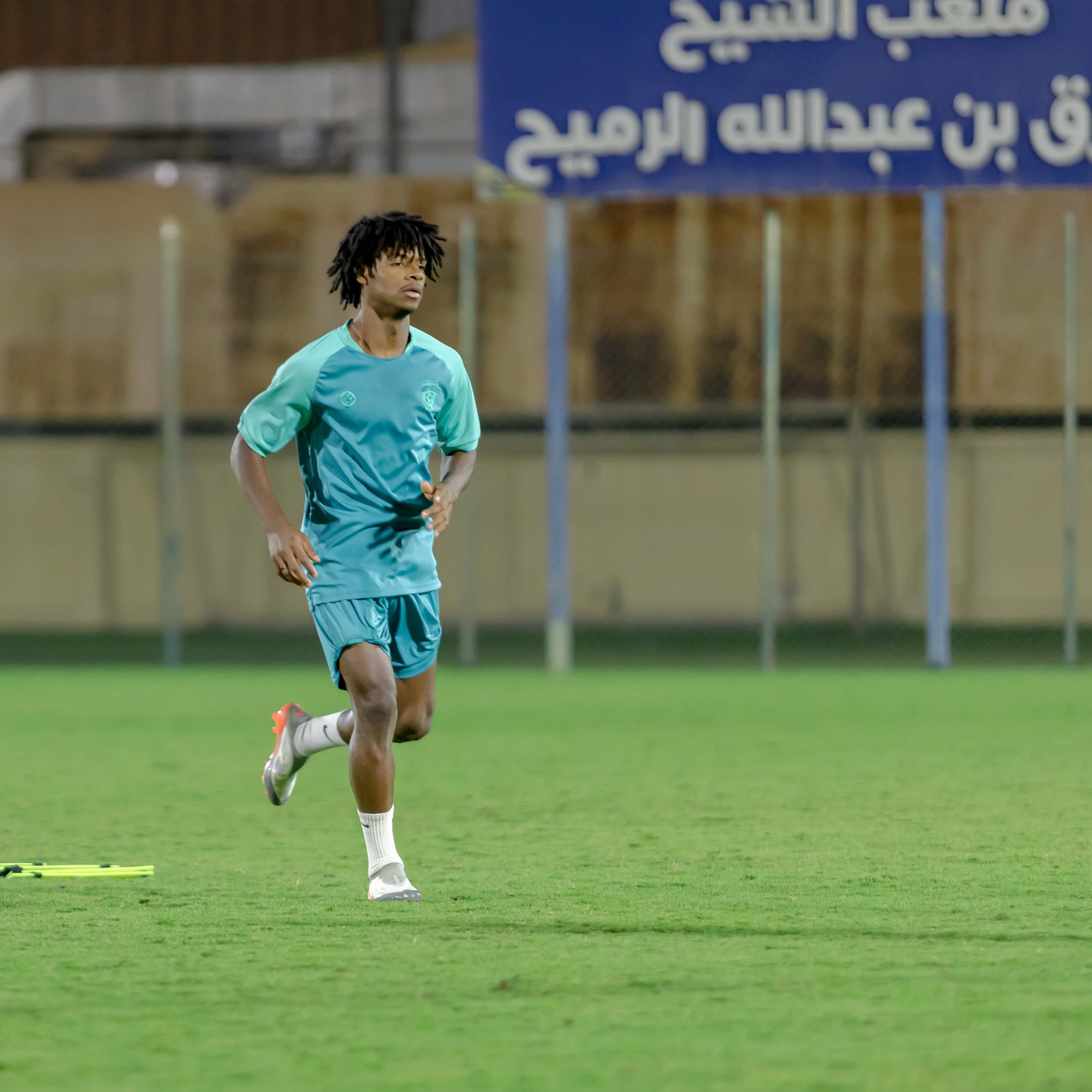 الفيحاء تحت 21 عامًا يُجري تمرينه الرئيس استعدادًا لملاقاة القادسية .