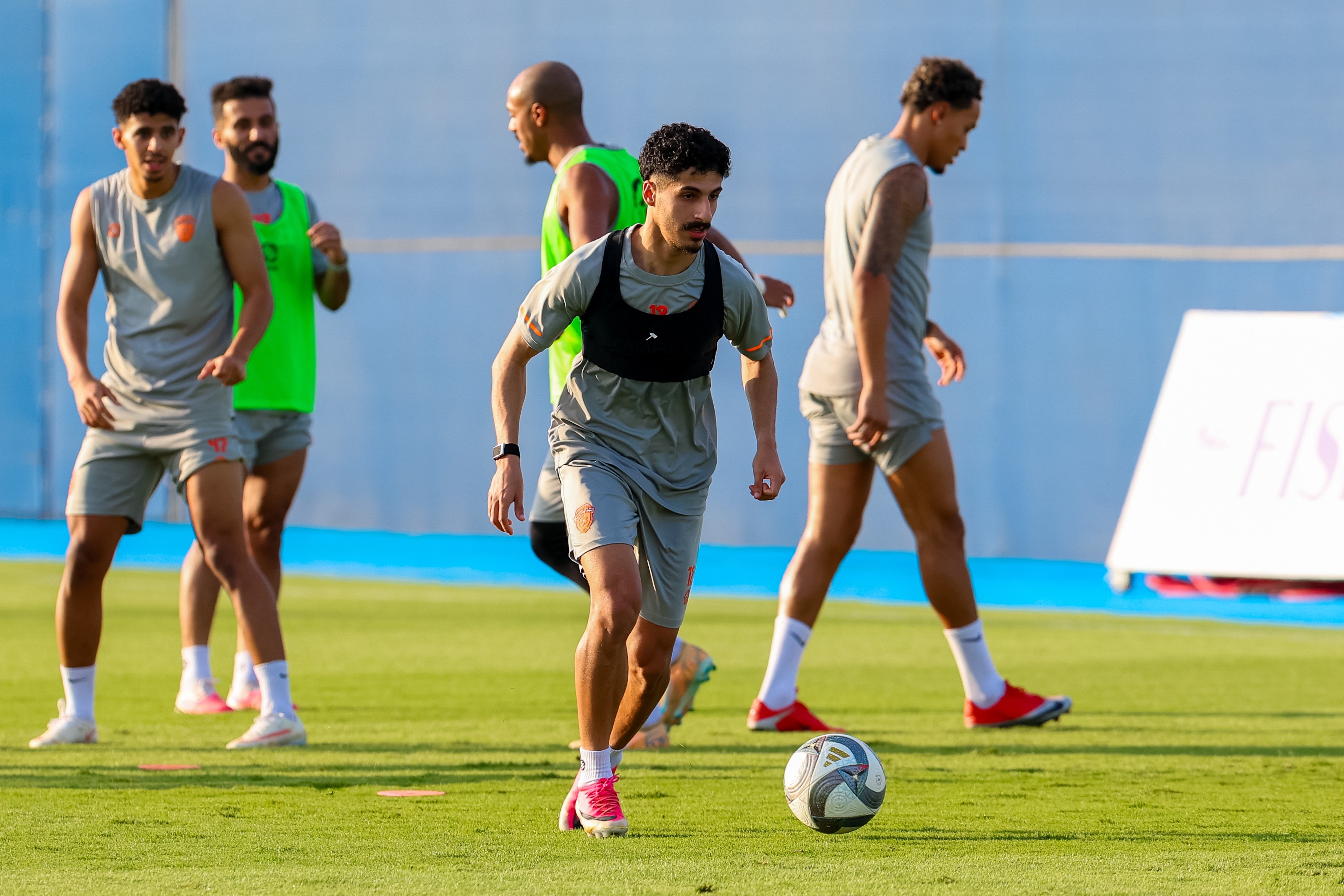 الفيحاء يواصل استعداداته لمواجهة الرياض