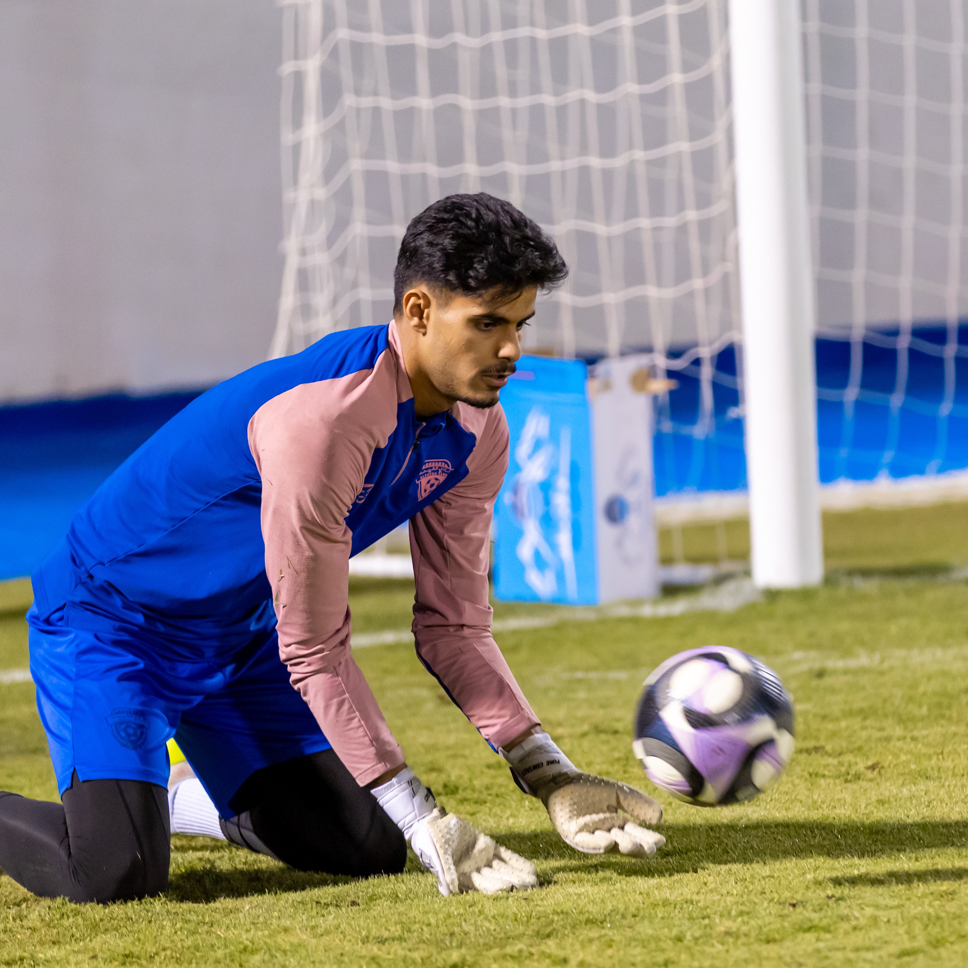 الفيحاء يستأنف تدريباته بحصة مسائية في المجمعة