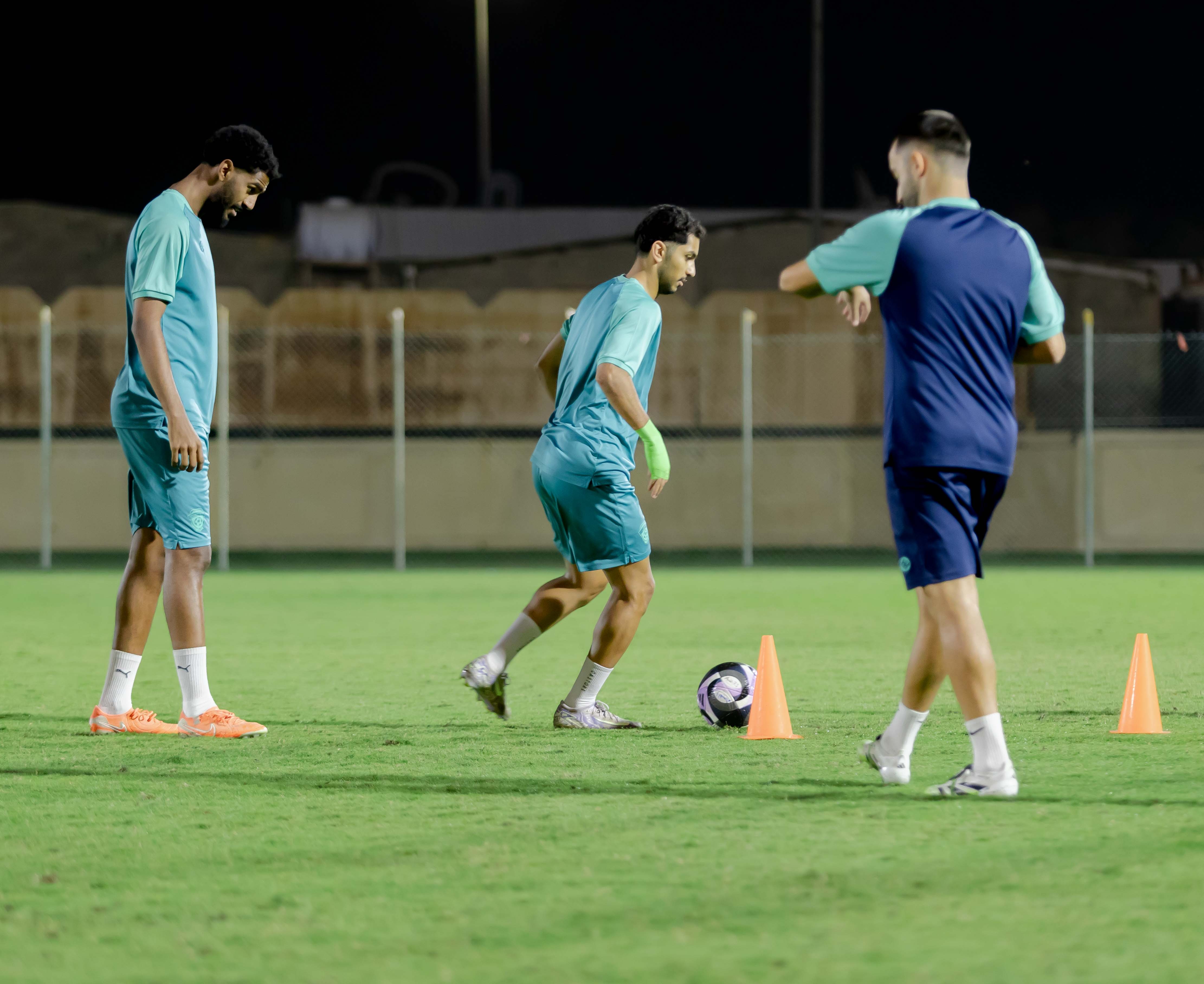 الفيحاء تحت 21 عامًا يُجري تمرينه الرئيس استعدادًا لملاقاة القادسية .