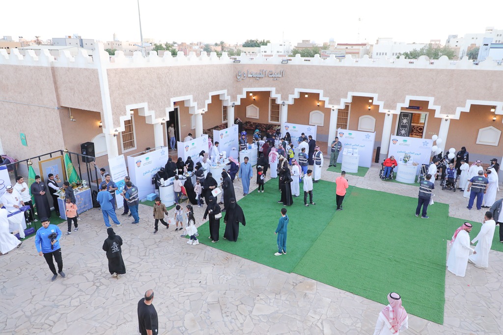 بالتعاون مع مستشفى الملك خالد بمحافظة المجمعة نادي الفيحاء يقيم فعاليات اليوم العالمي للتطوع