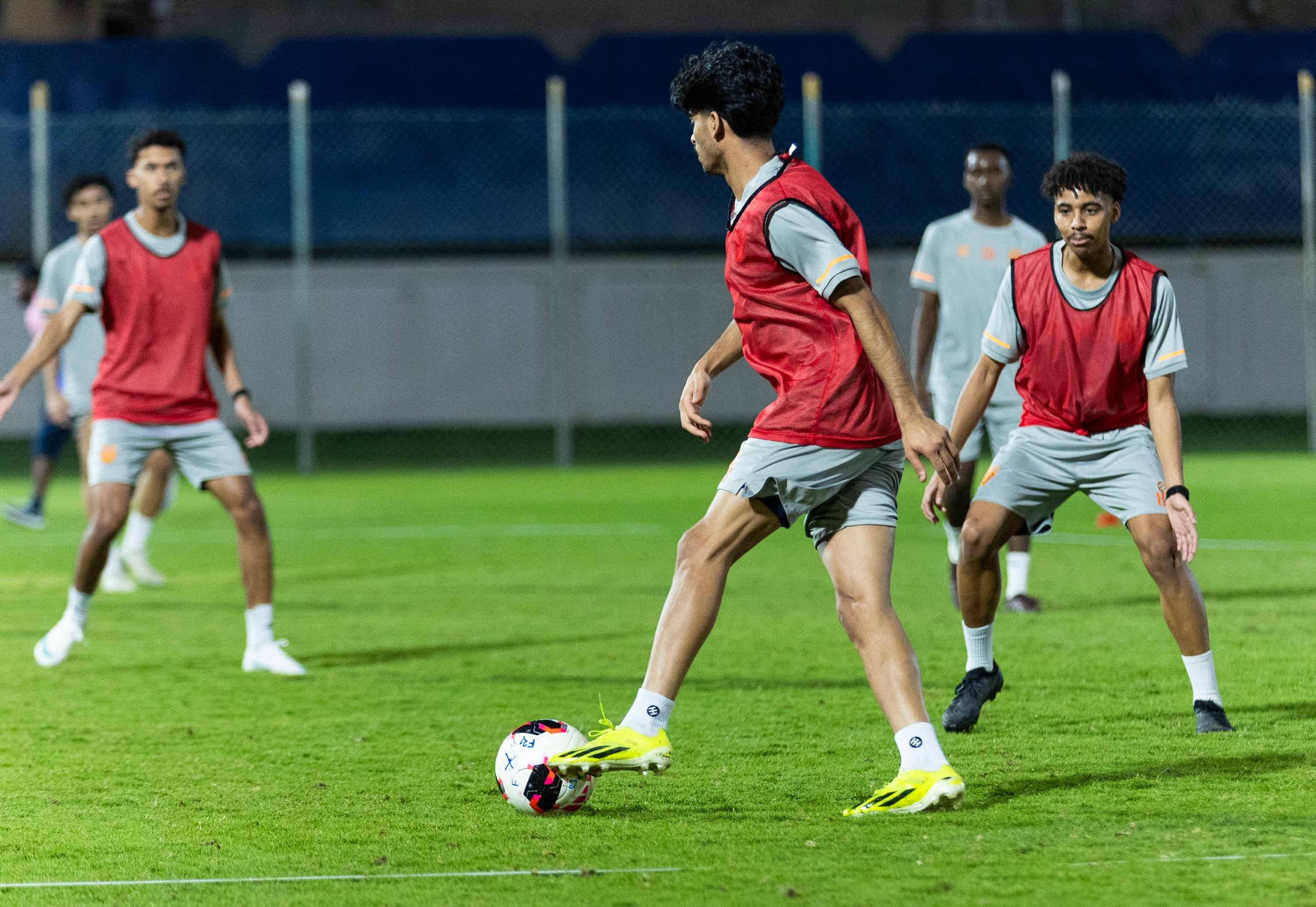 الفيحاء U21 ينهي تحضيراته استعدادًا لملاقاة الهلال .