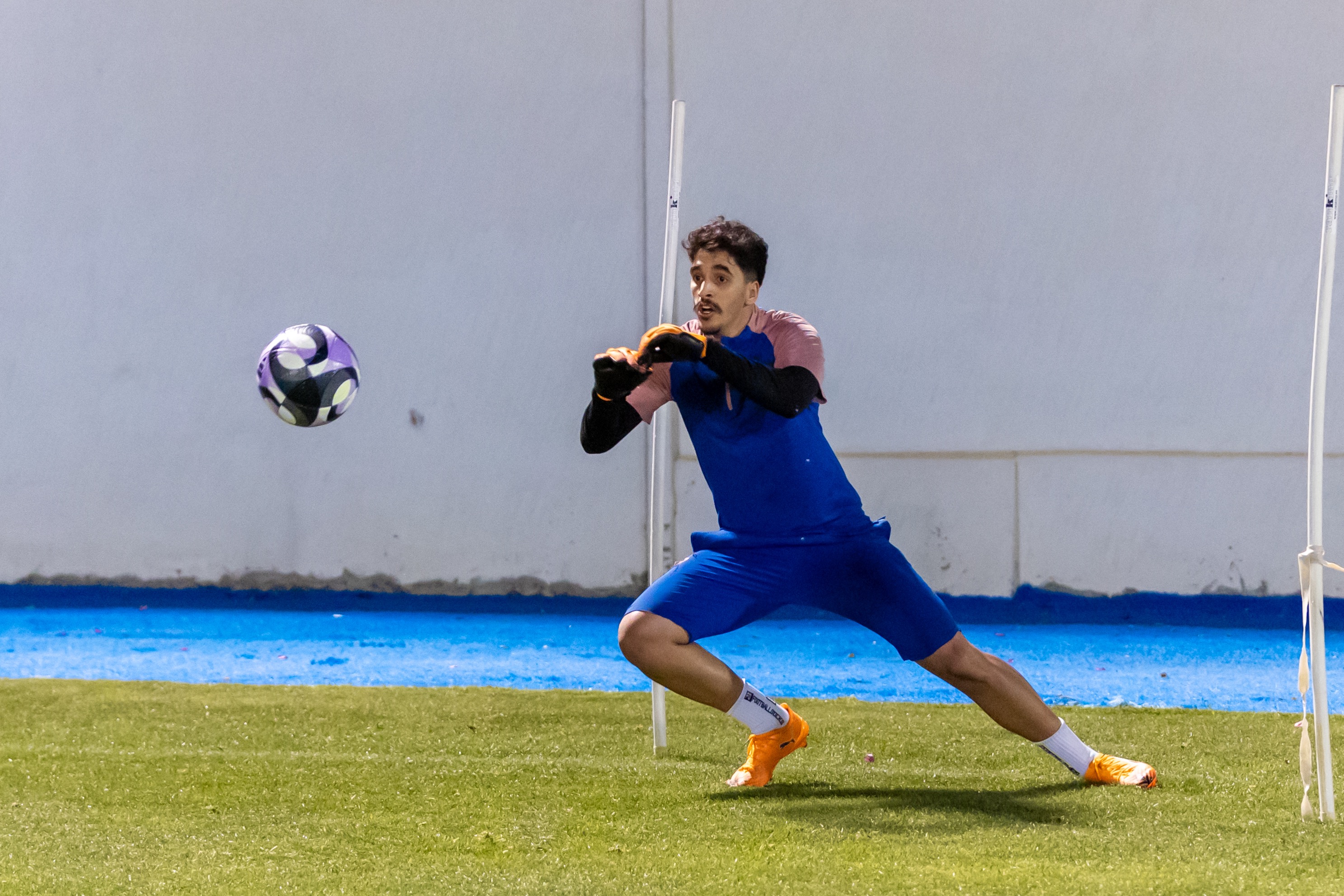 الفيحاء يواصل تدريباته في مقر النادي