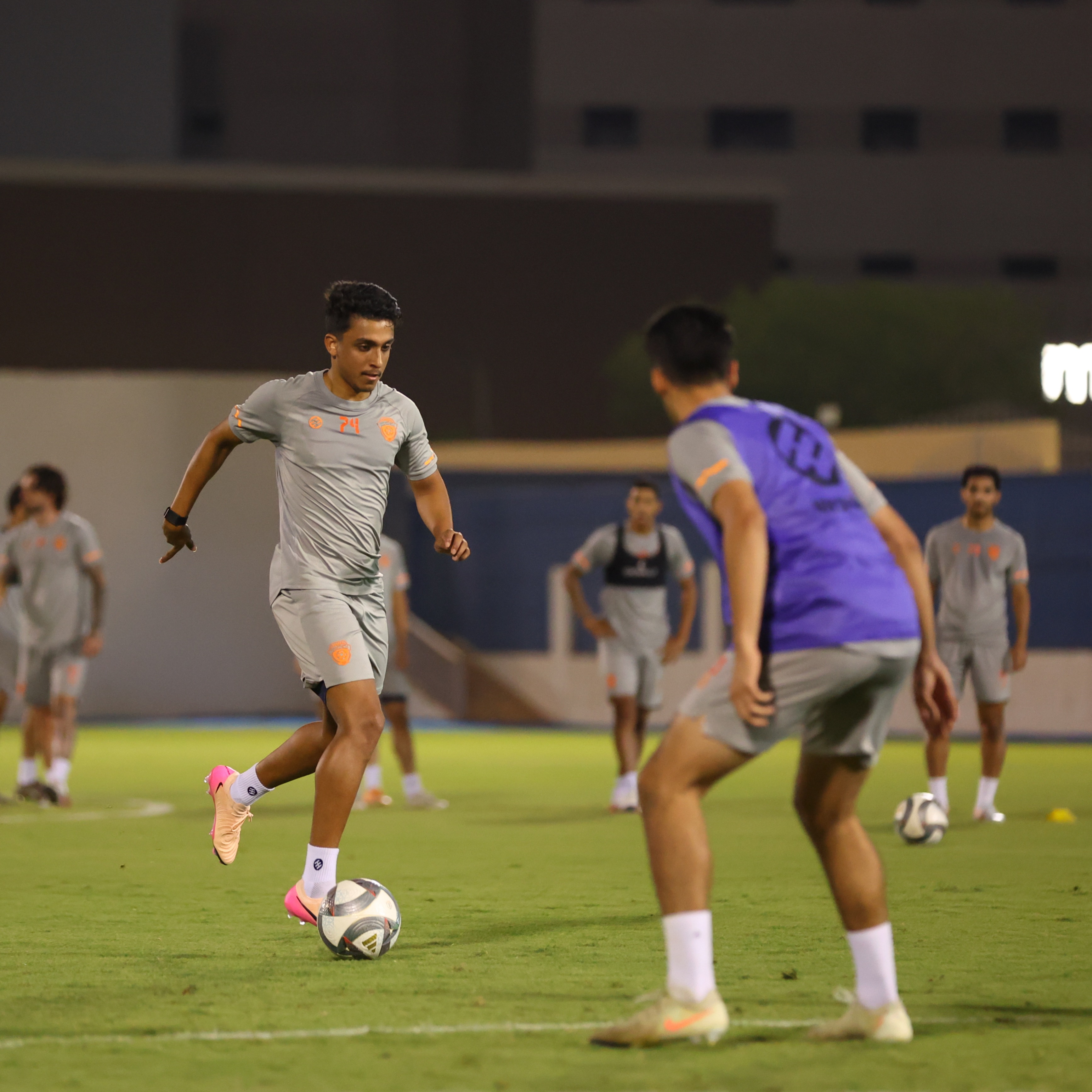 الفيحاء يستأنف تدريباته بعد ودية الشباب