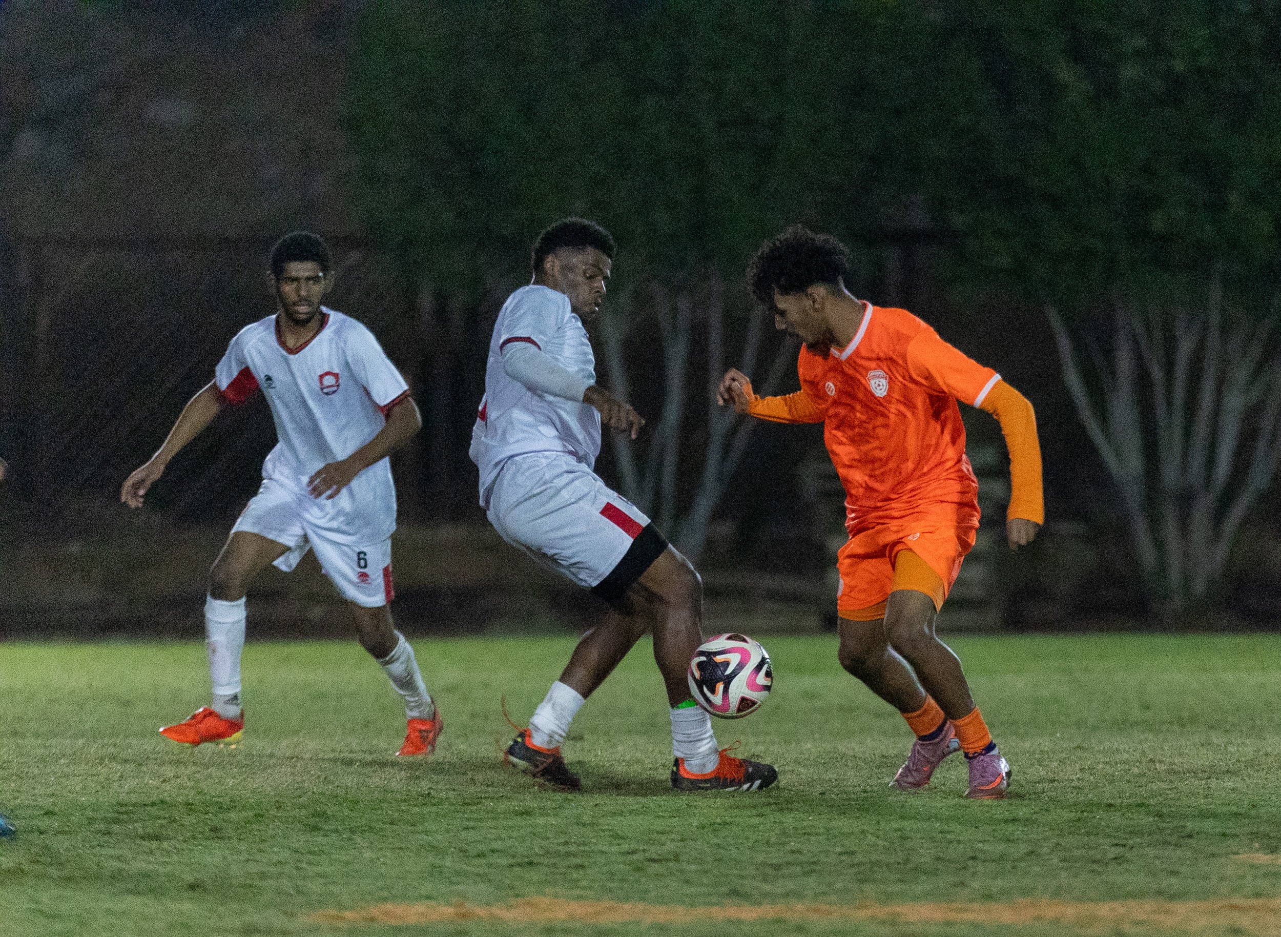 الفيحاء تحت 18 سنة يتعادل سلبياً مع نظيرة نادي الرائد