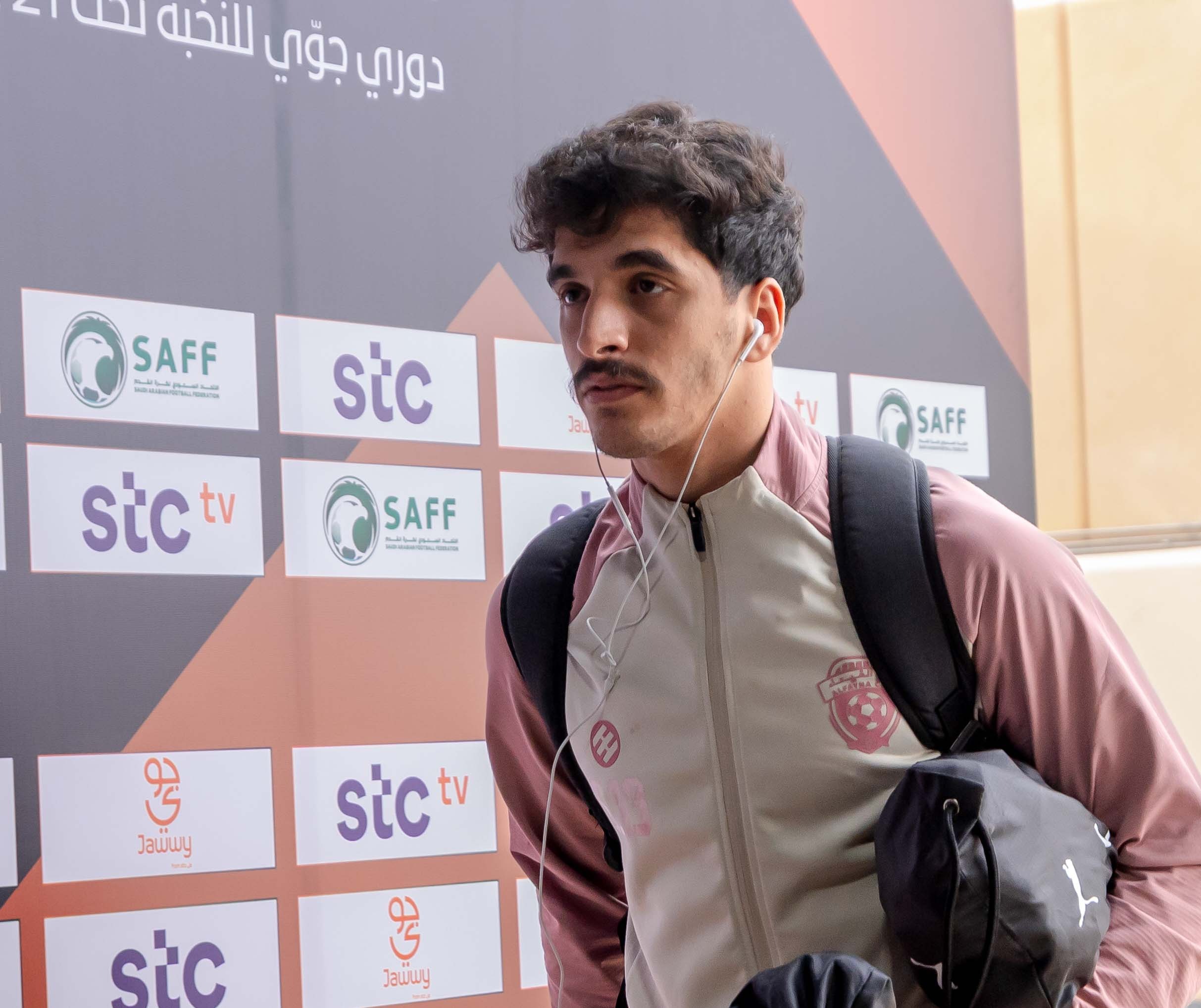 الفيحاء تحت 21 عامًا يخسر لقاء نظيره الهلال ضمن الجولة الثالثة عشر من دوري جوي للنخبة U21 .