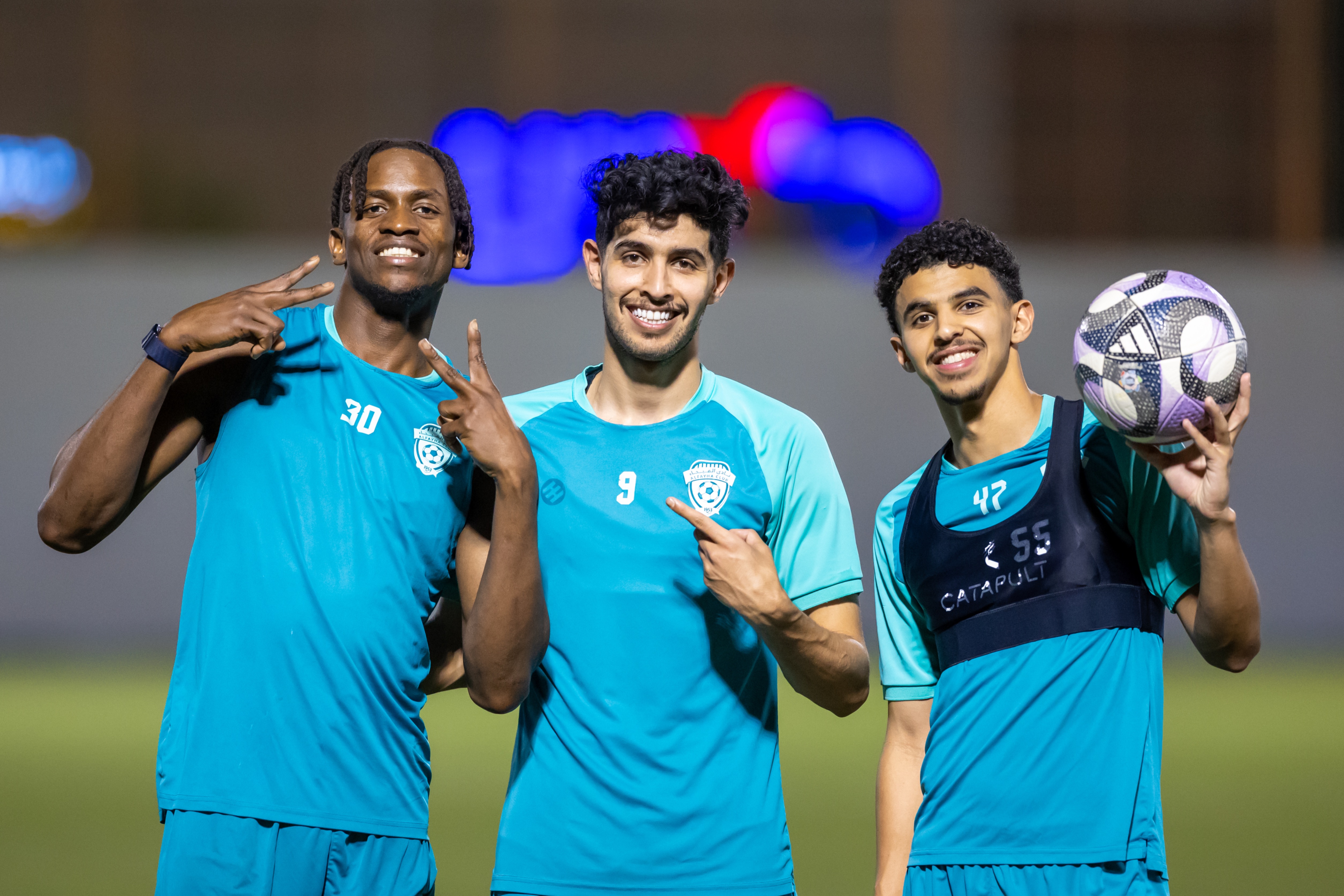 الفيحاء يجري مرانه الرئيس لمواجهة الرياض