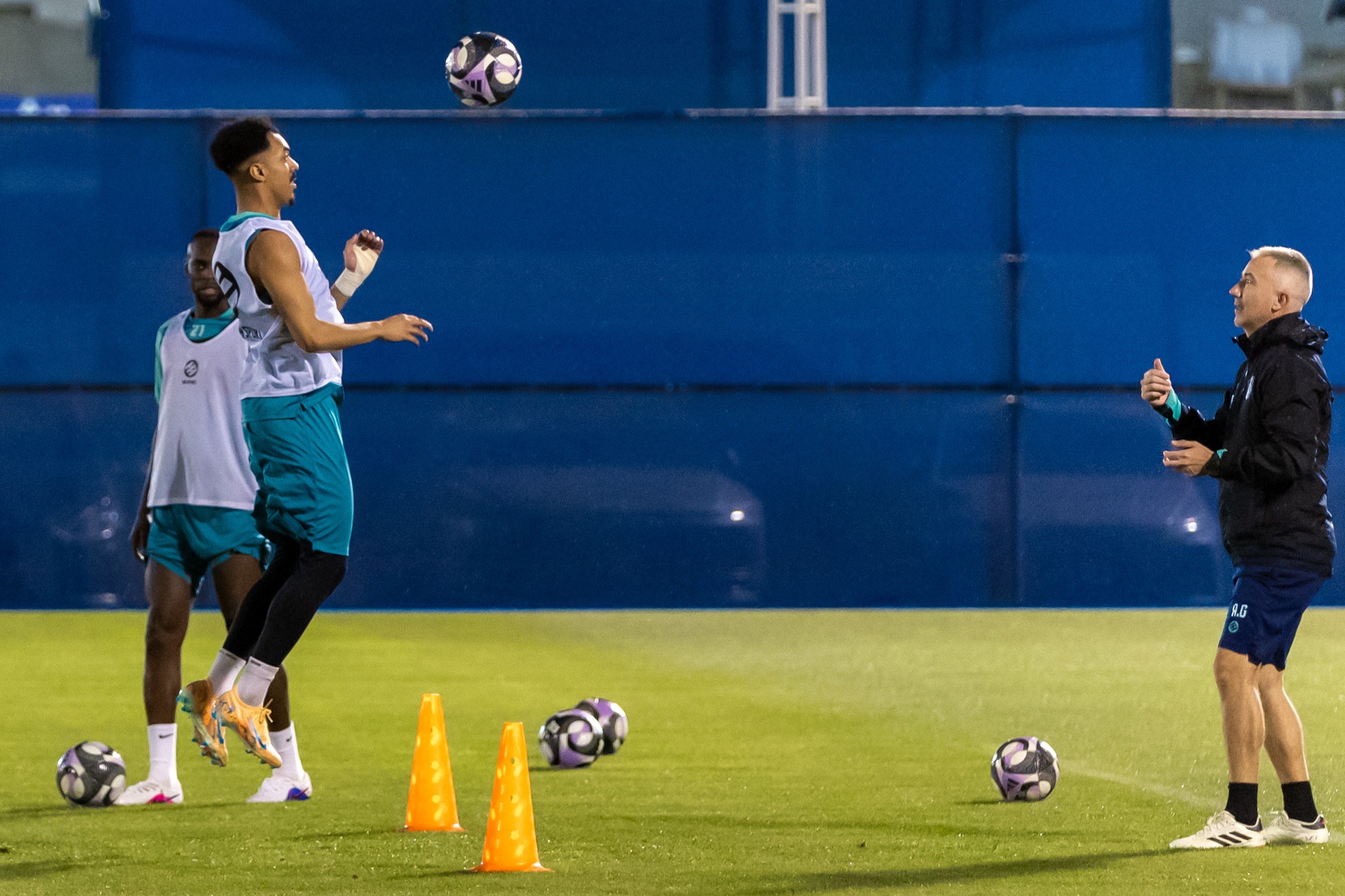 الفيحاء يواصل تدريباته في مقر النادي