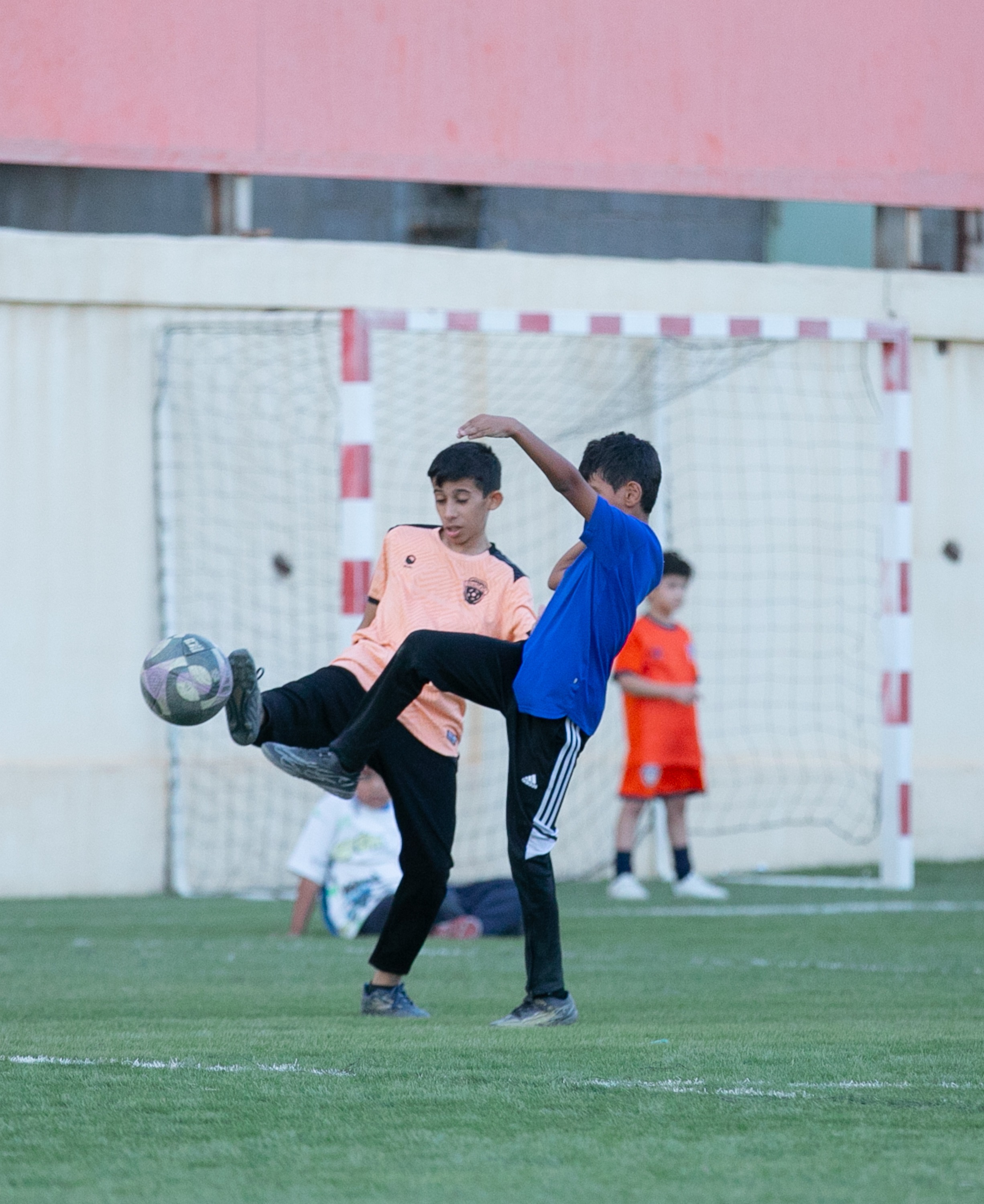 أكاديمية الفيحاء تواصل تدريباتها اليومية