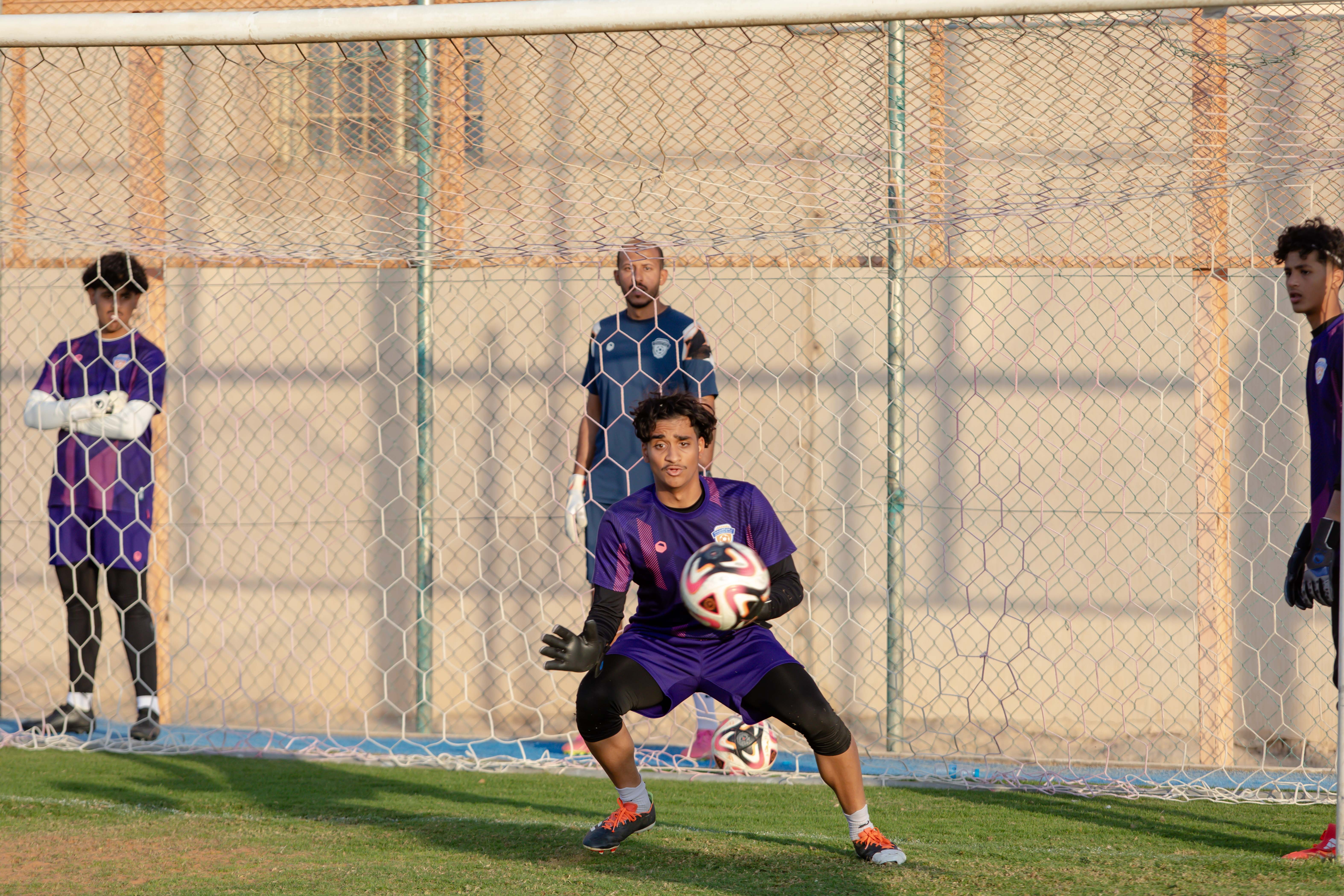 الفيحاء تحت 17 سنة يجري تمرينه الرئيس لمواجهة نظيره نادي الانصار