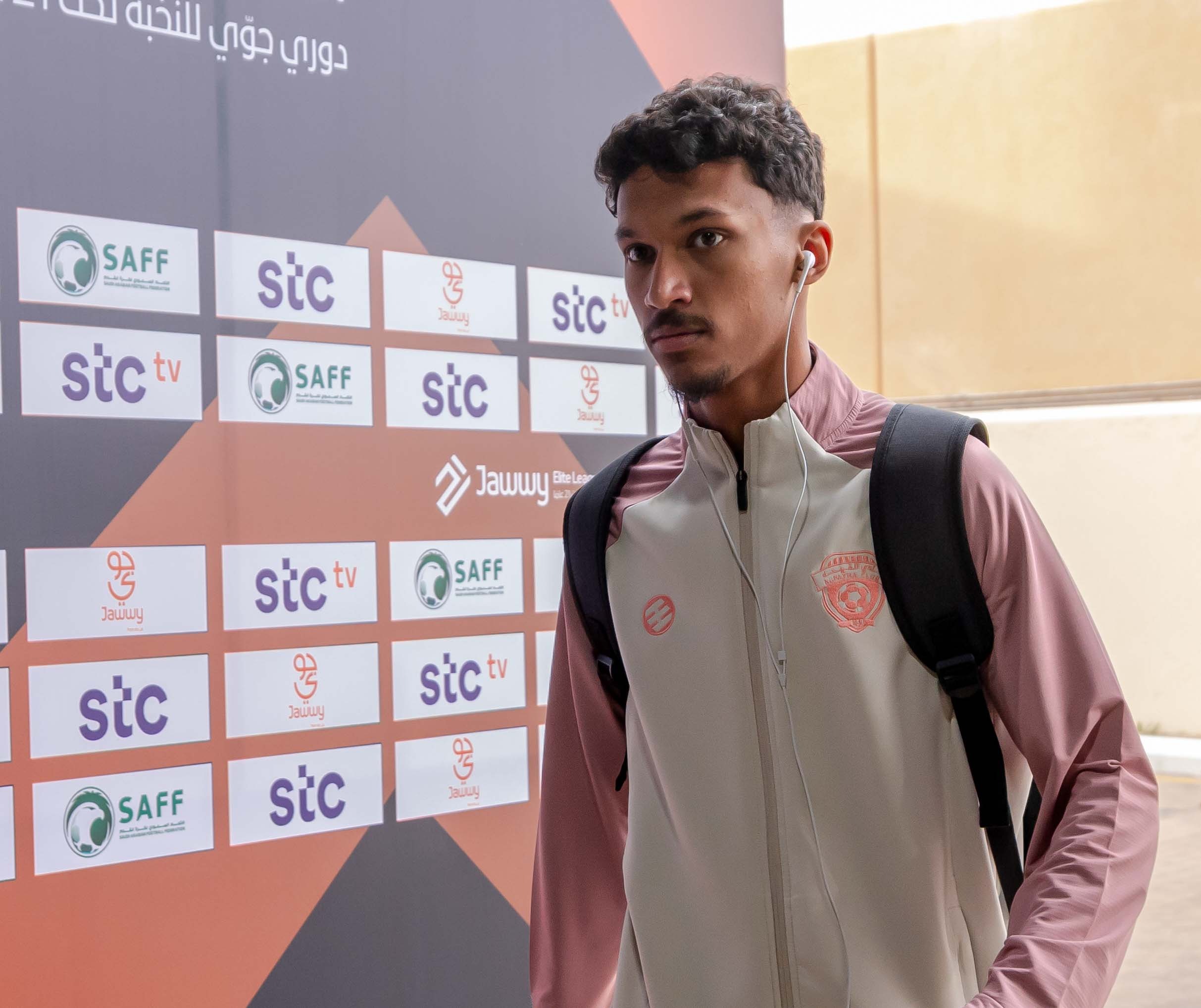 الفيحاء تحت 21 عامًا يخسر لقاء نظيره الهلال ضمن الجولة الثالثة عشر من دوري جوي للنخبة U21 .