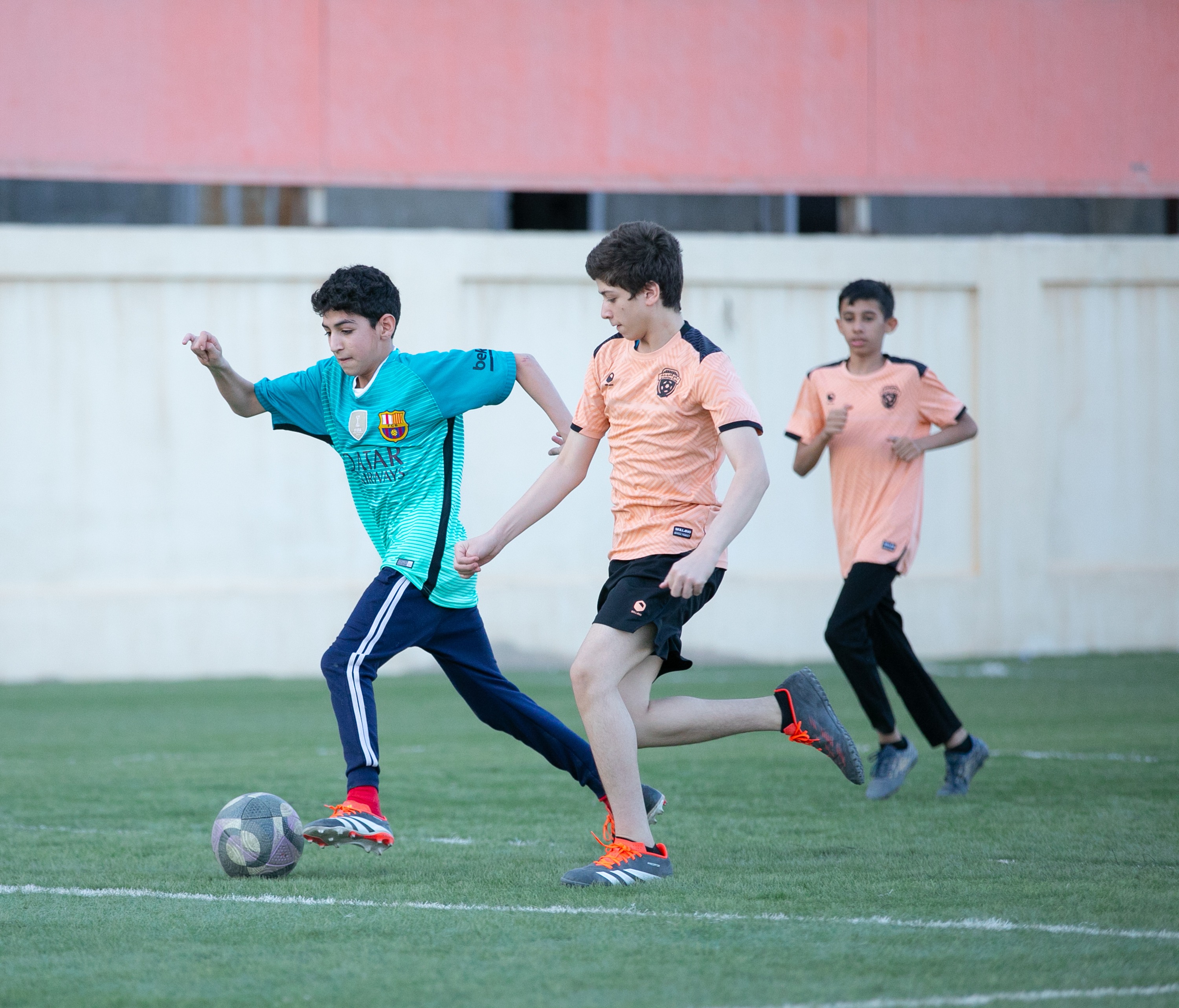 أكاديمية الفيحاء تواصل تدريباتها اليومية