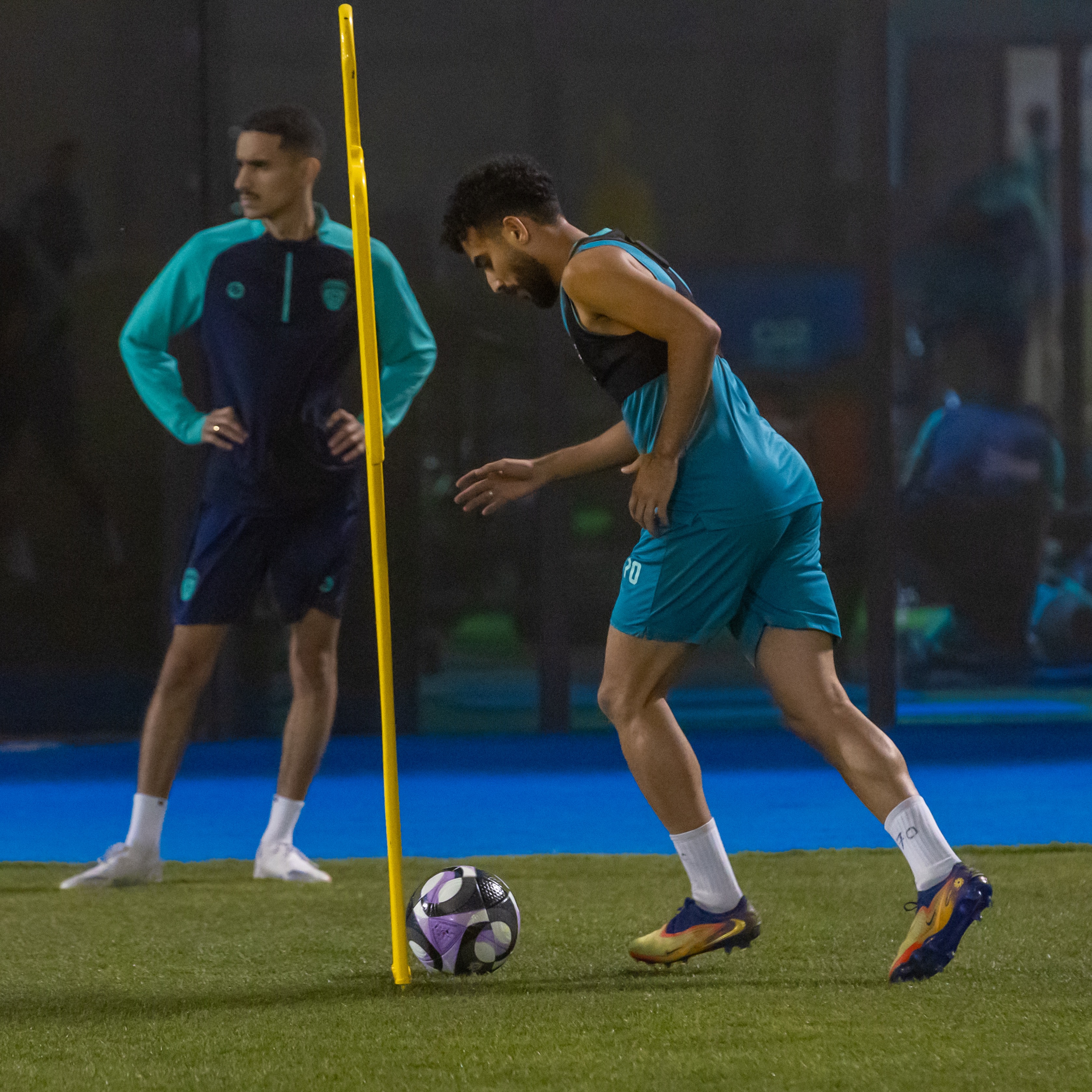 الفيحاء يستأنف تدريباته بحصة استرجاعية بمقر النادي