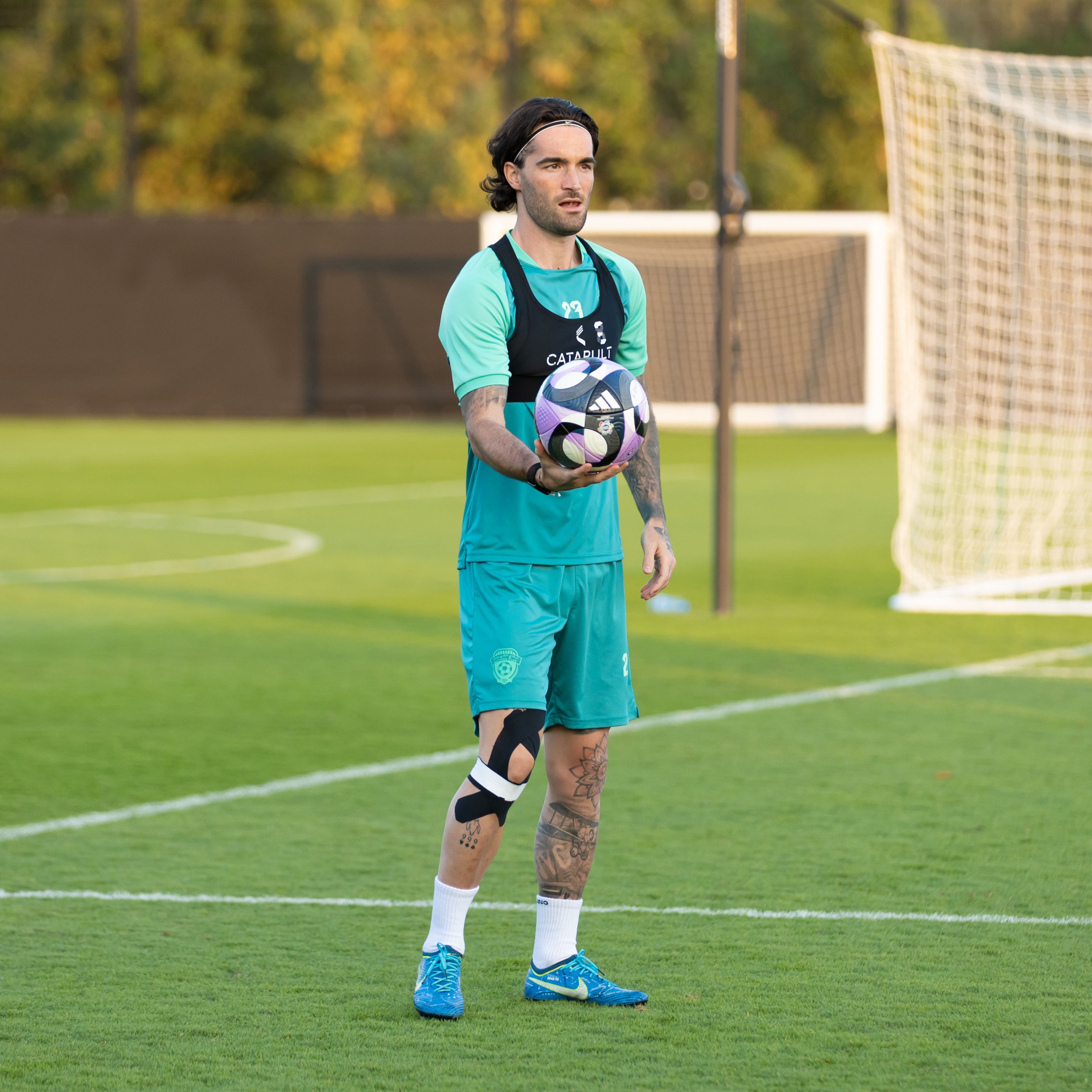 الفيحاء ينهي تحضيراته لمواجهة شباب الأهلي الودية